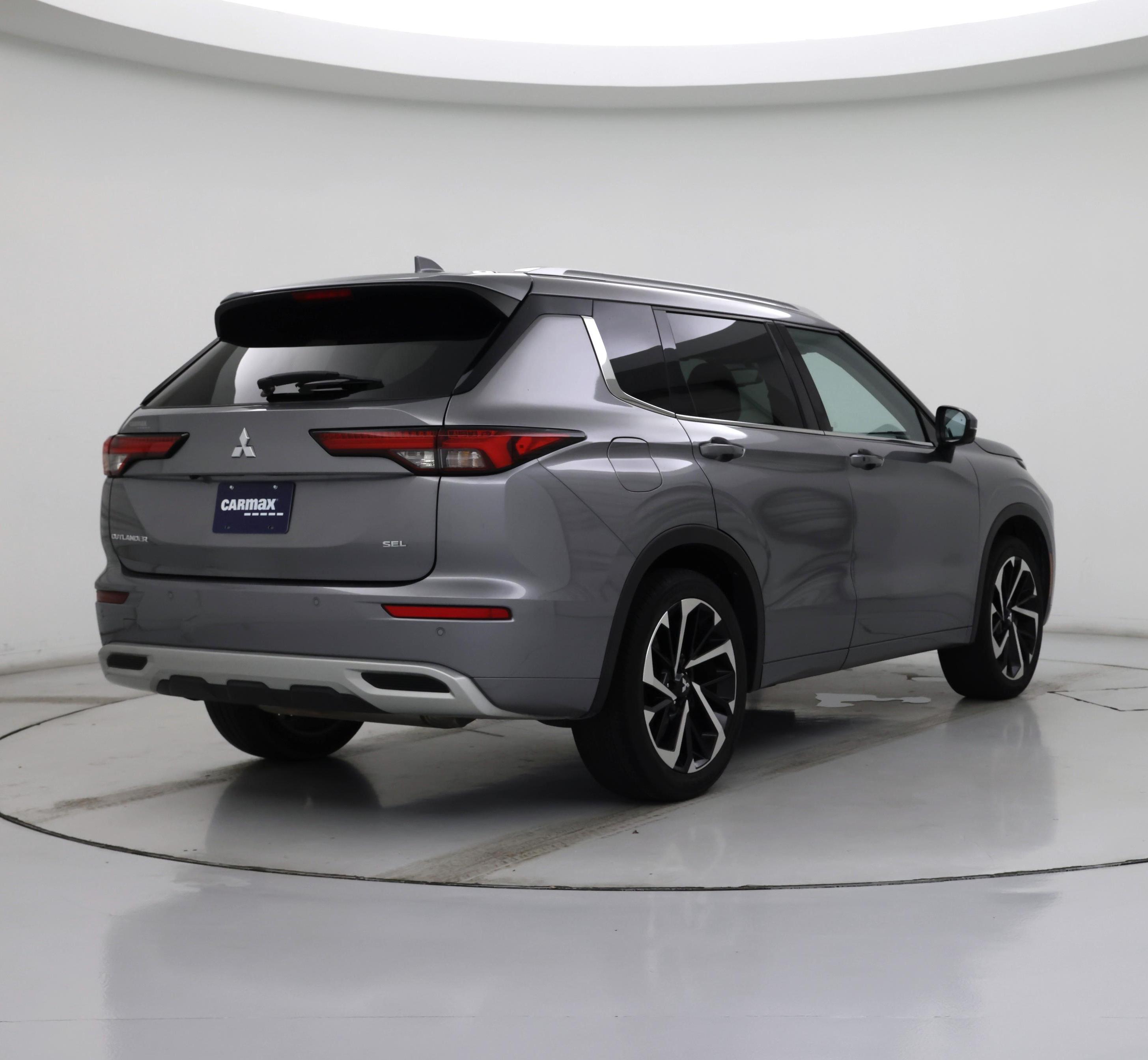 Thumbnail: 2022 Mitsubishi Outlander - 8