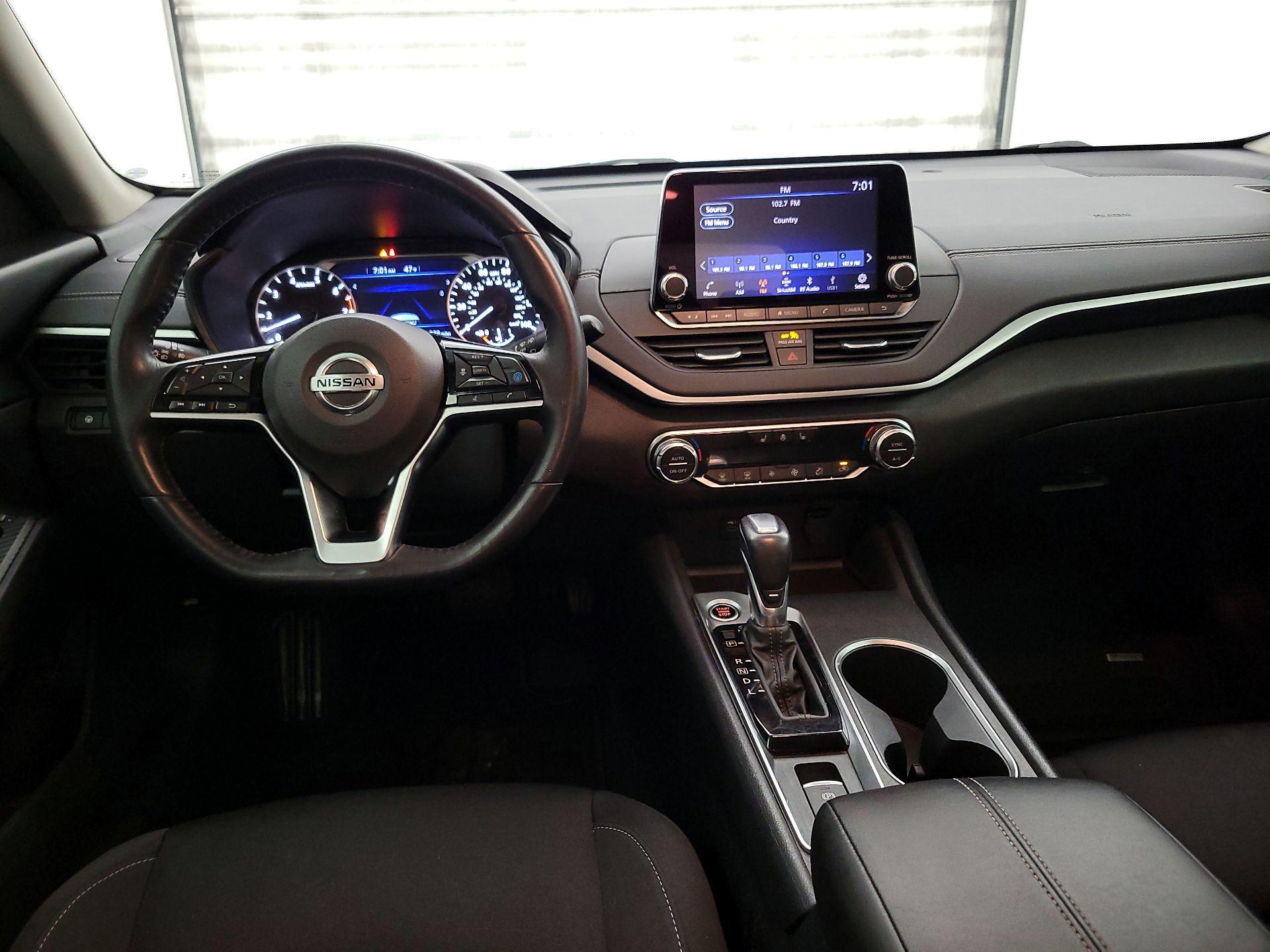 Thumbnail: 2019 Nissan Altima - 9