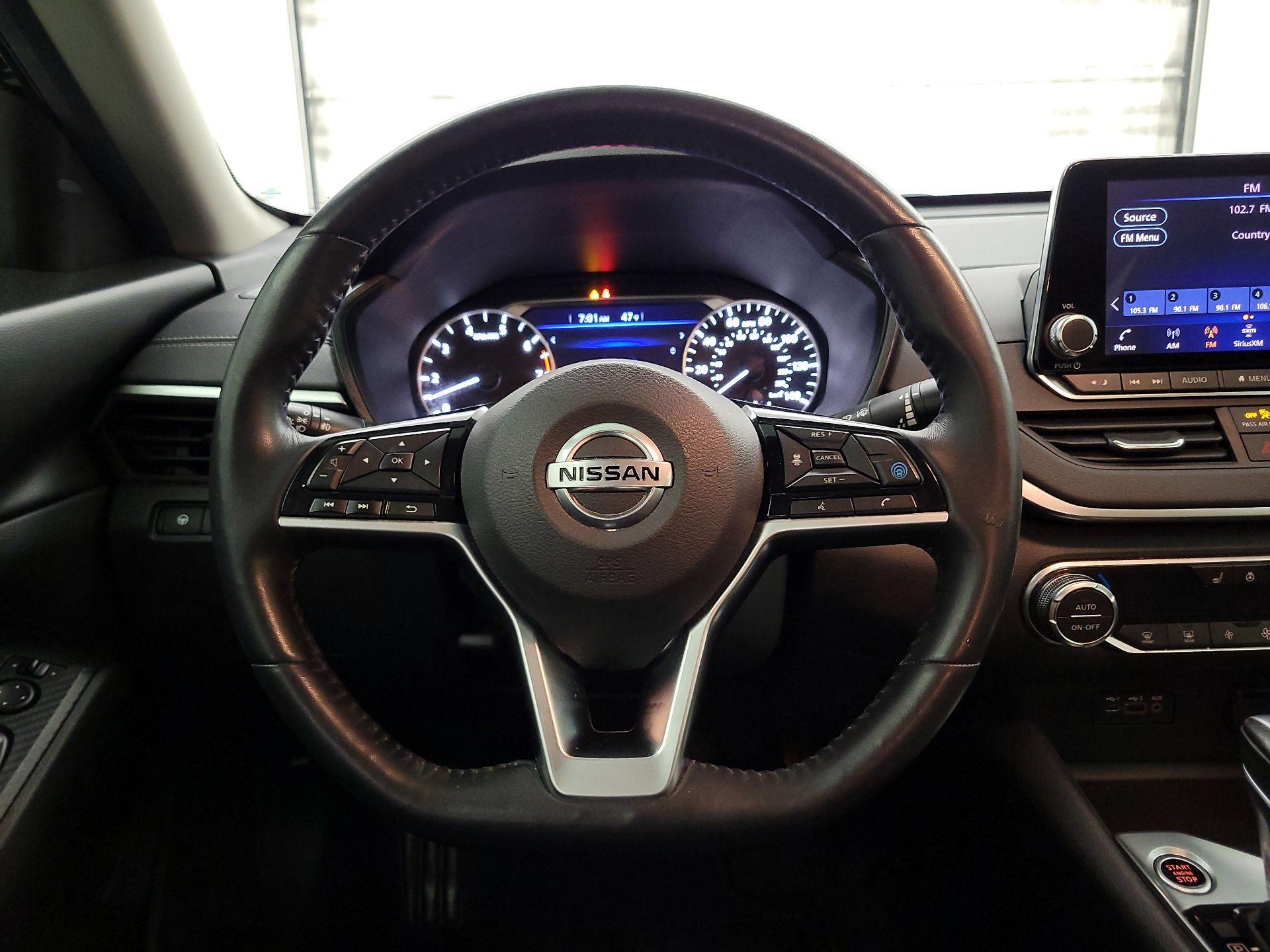 Thumbnail: 2019 Nissan Altima - 10