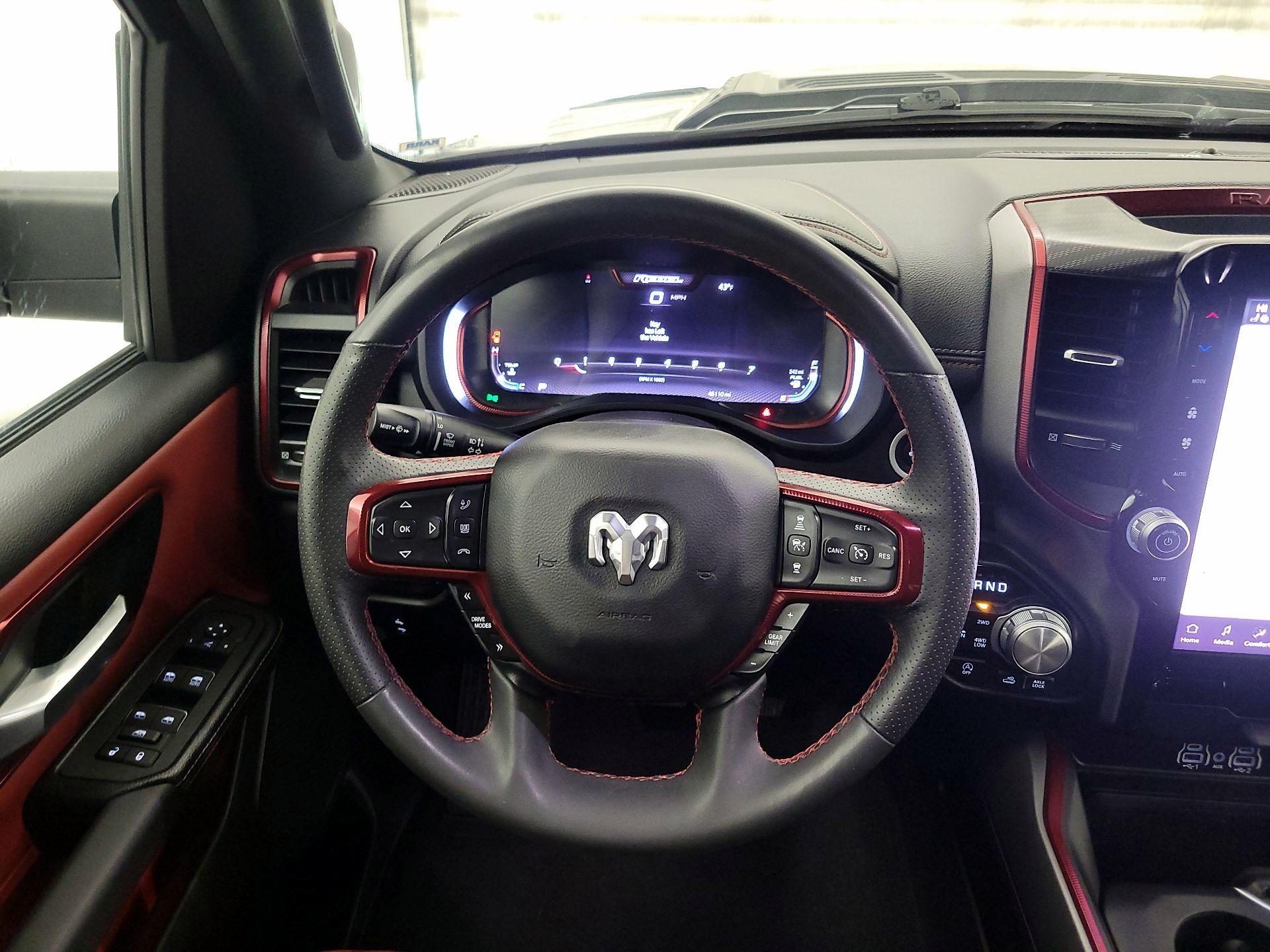 Thumbnail: 2025 RAM 1500 - 10