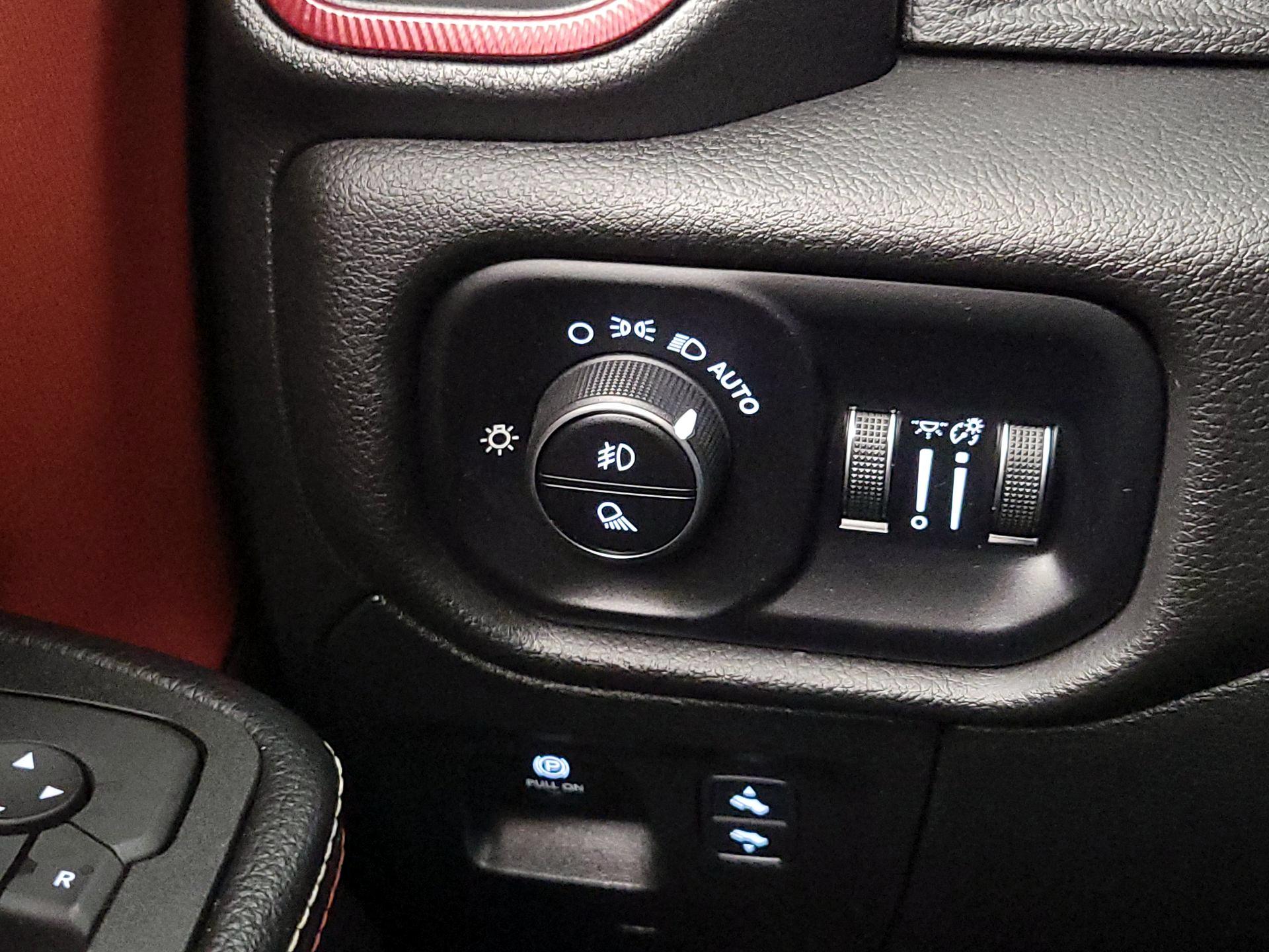 Thumbnail: 2025 RAM 1500 - 13