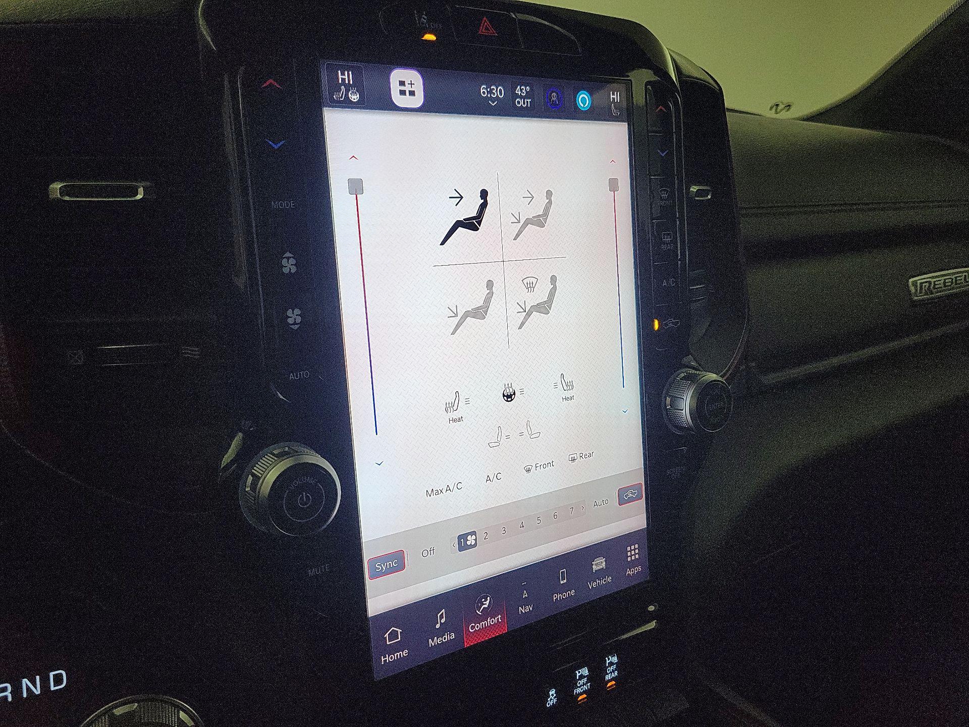 Thumbnail: 2025 RAM 1500 - 17