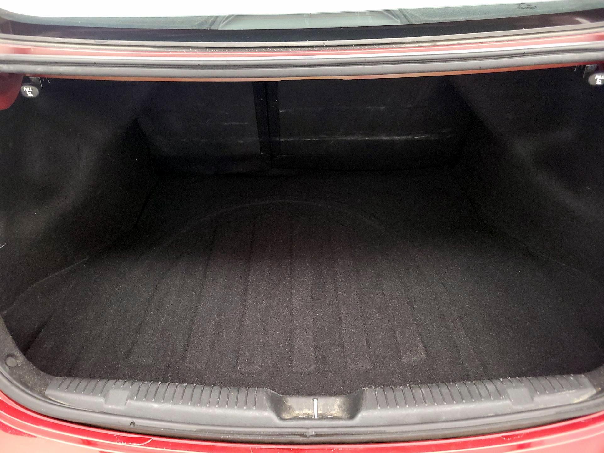 Thumbnail: 2016 Hyundai Elantra - 19