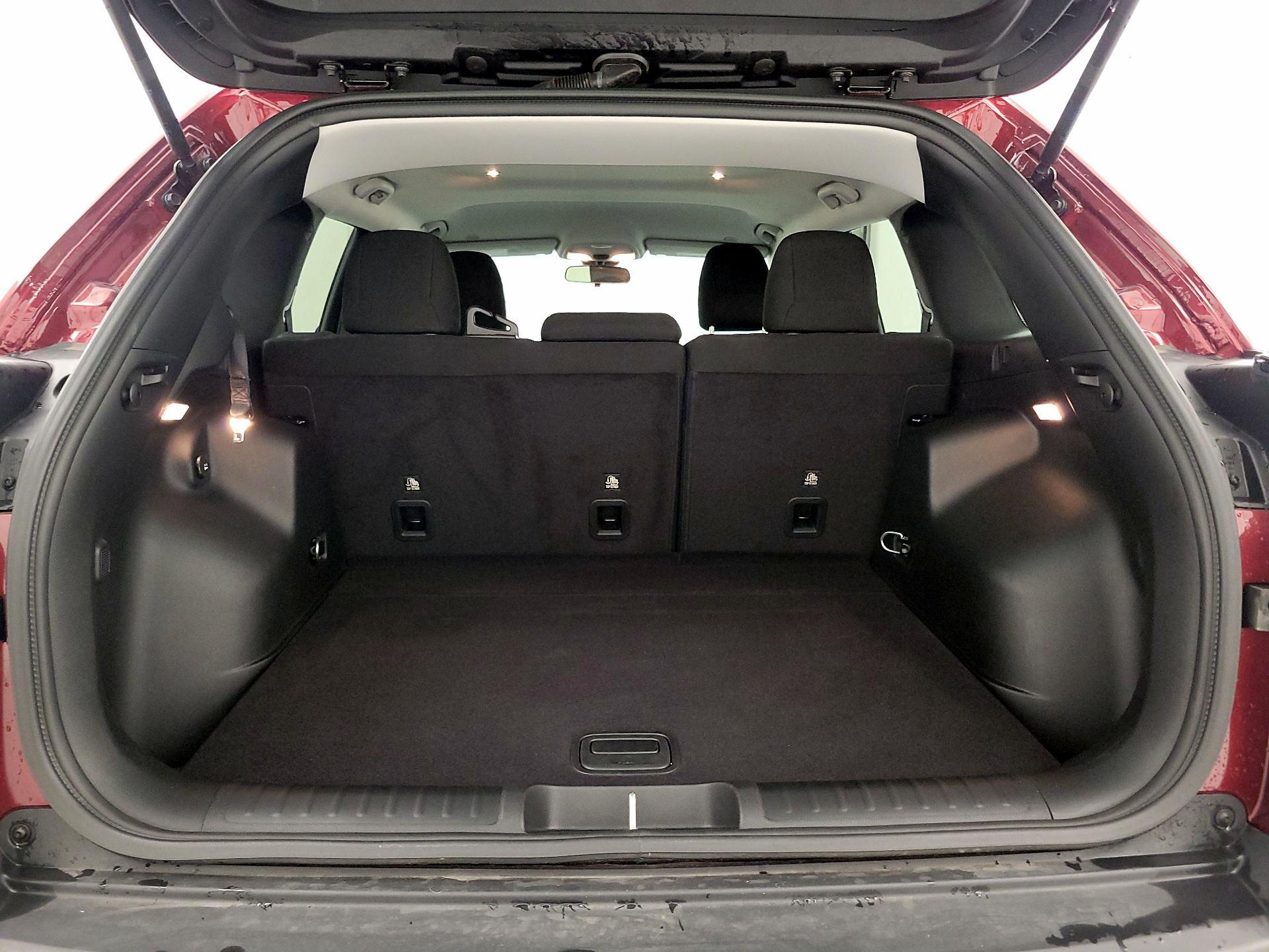 Thumbnail: 2019 Jeep Cherokee - 20