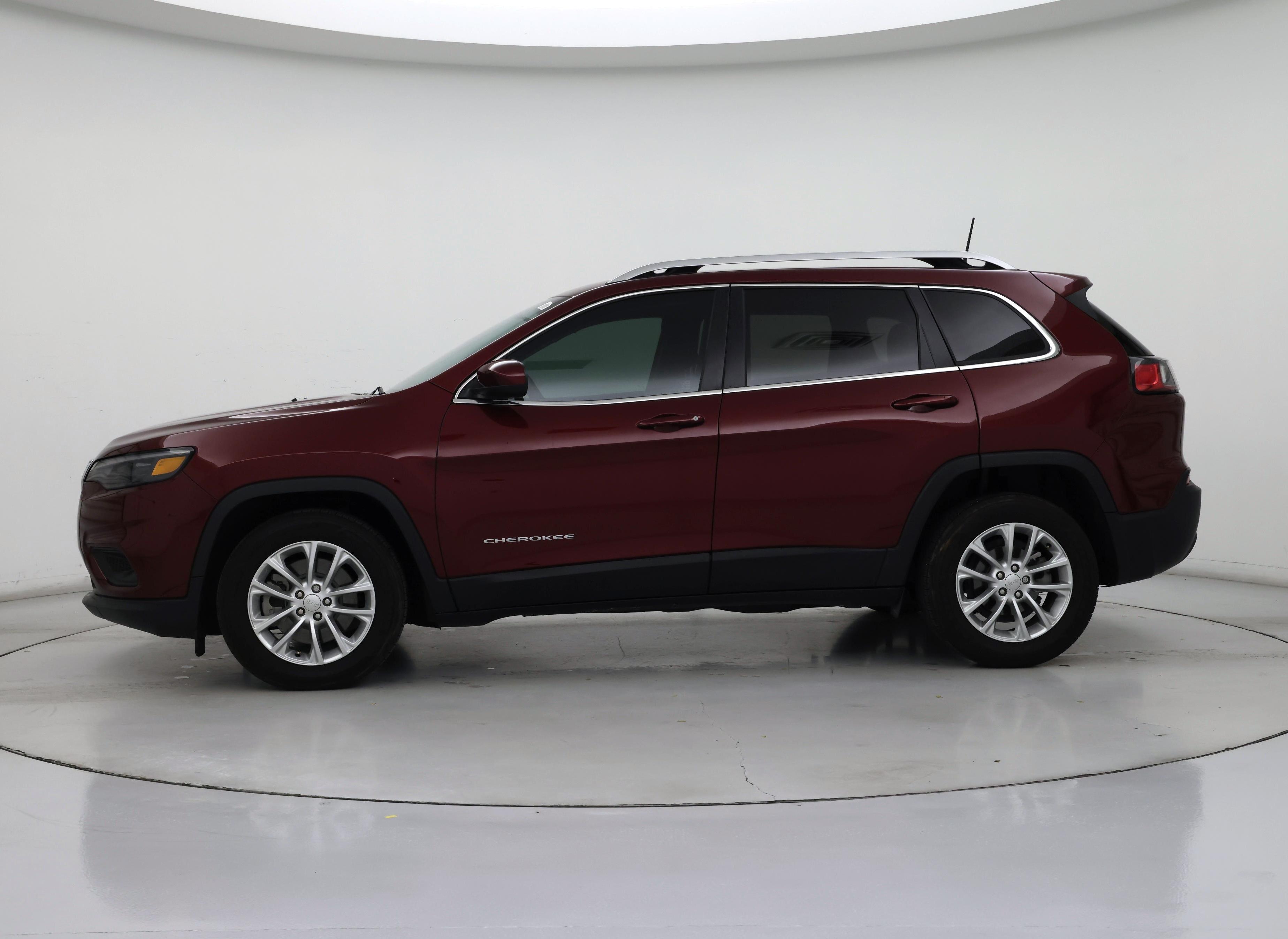 Thumbnail: 2019 Jeep Cherokee - 3