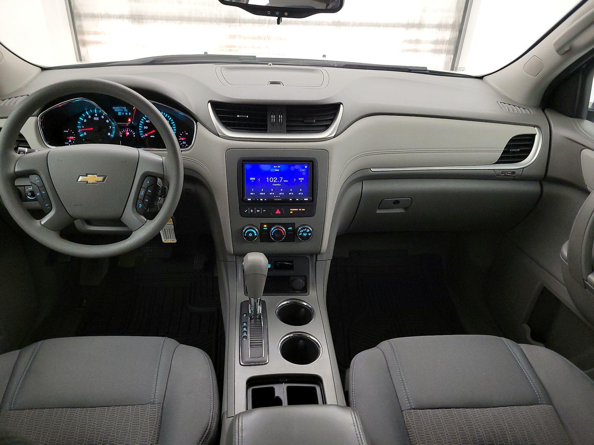 Thumbnail: 2014 Chevrolet Traverse - 9