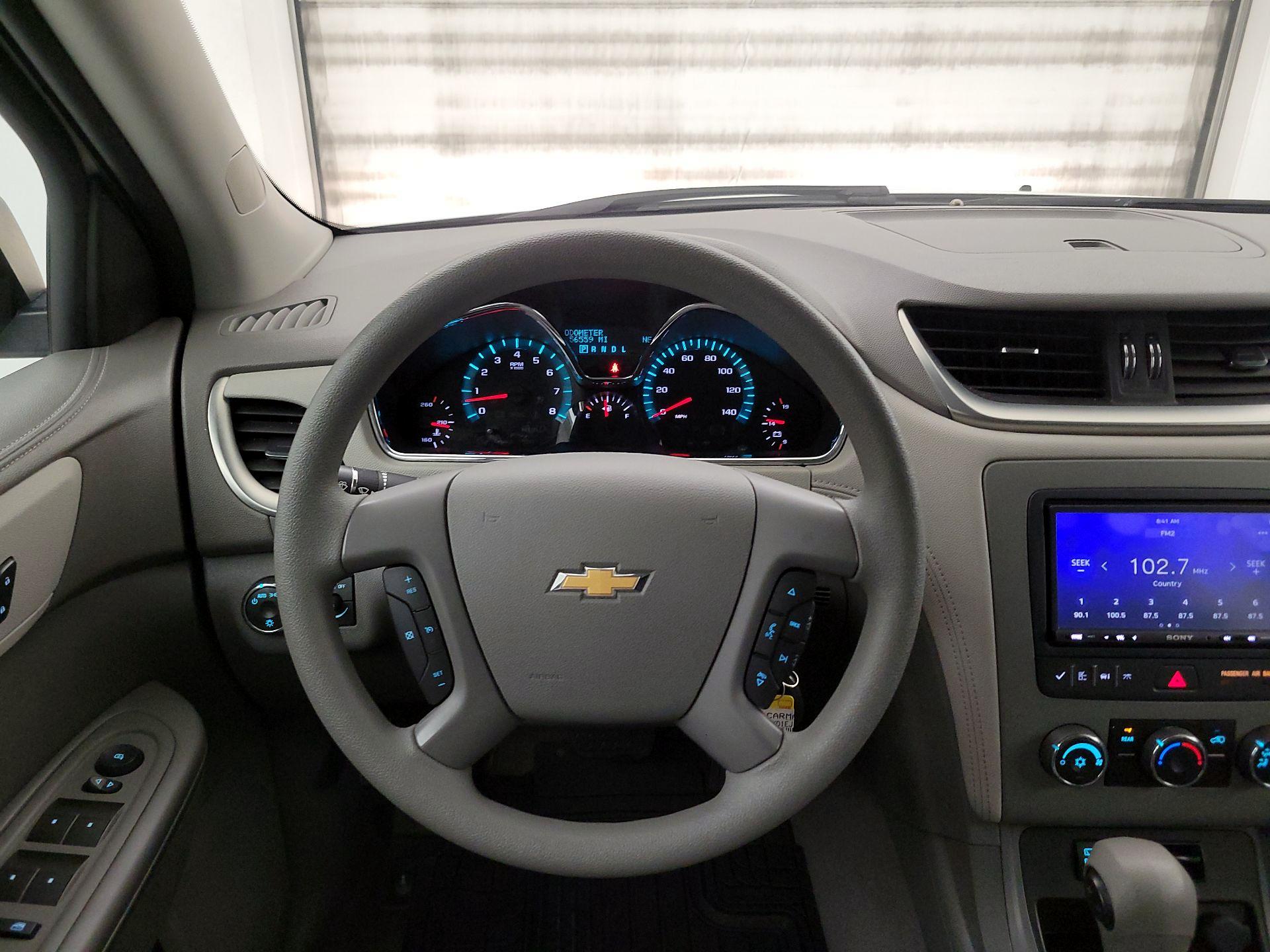Thumbnail: 2014 Chevrolet Traverse - 10