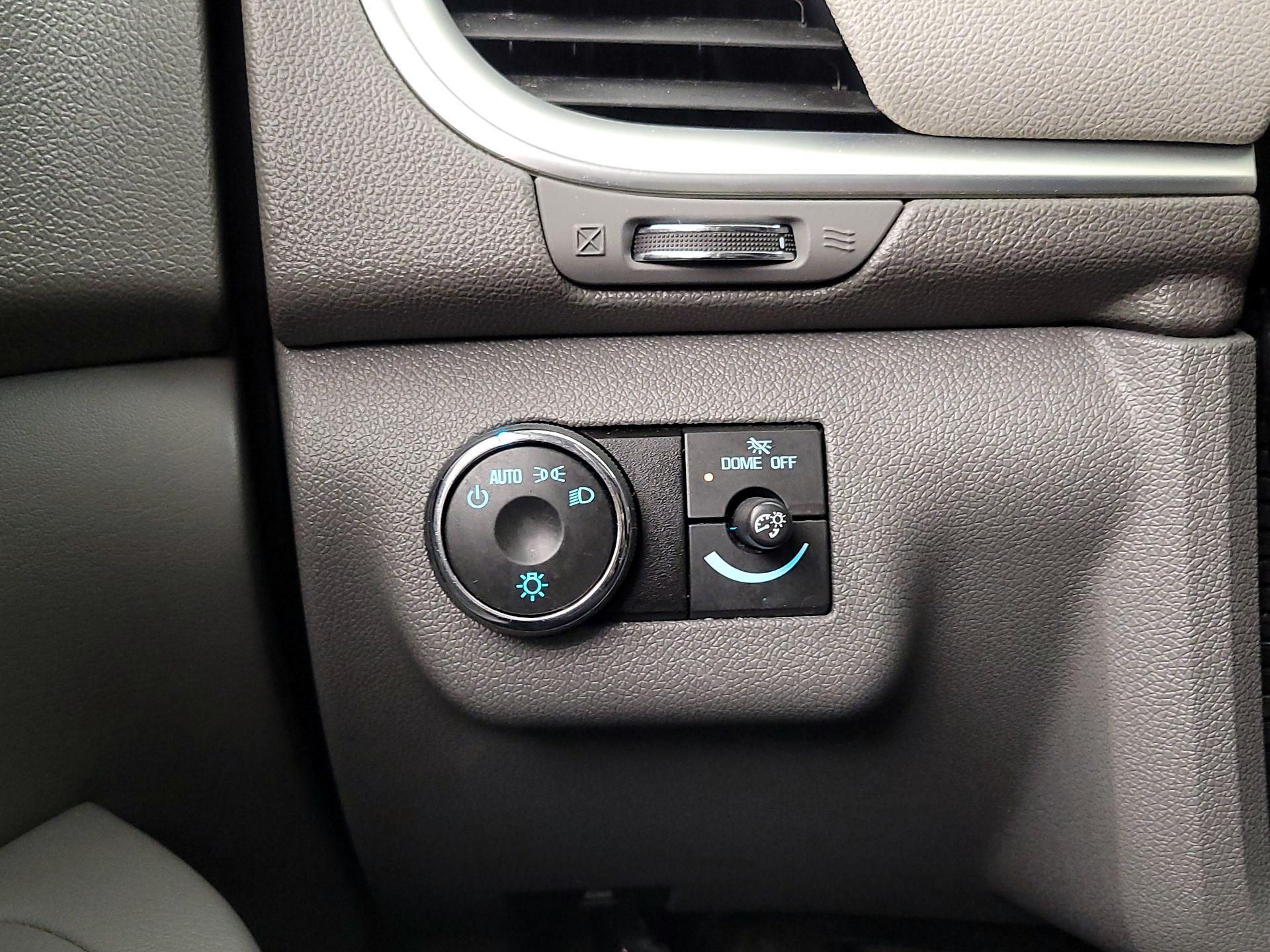 Thumbnail: 2014 Chevrolet Traverse - 13