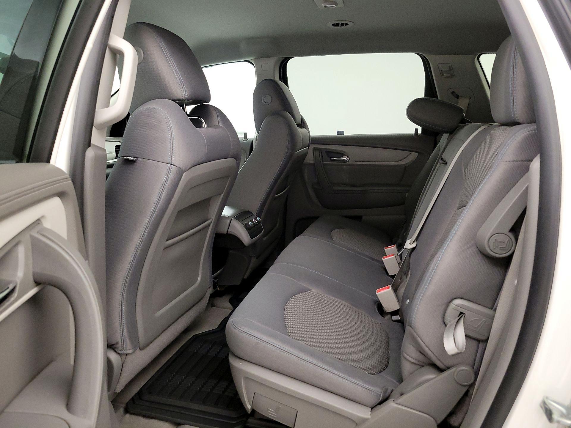 Thumbnail: 2014 Chevrolet Traverse - 18