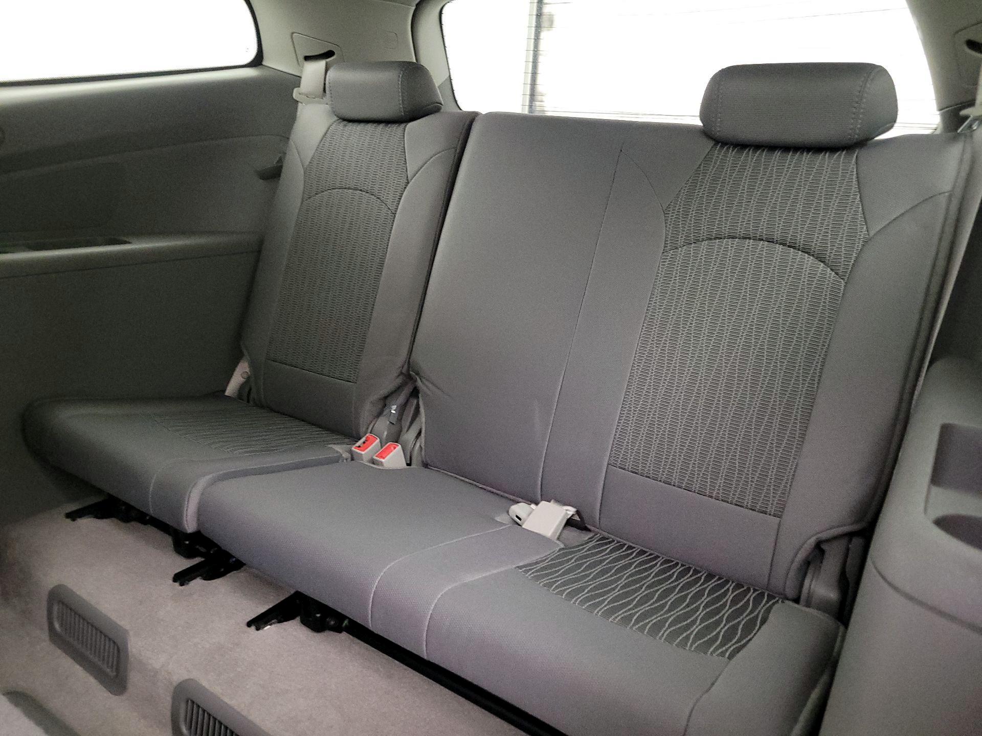 Thumbnail: 2014 Chevrolet Traverse - 19