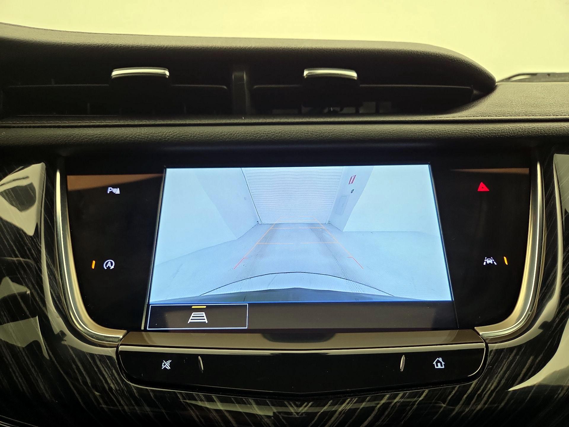 Thumbnail: 2022 Cadillac XT6 - 14