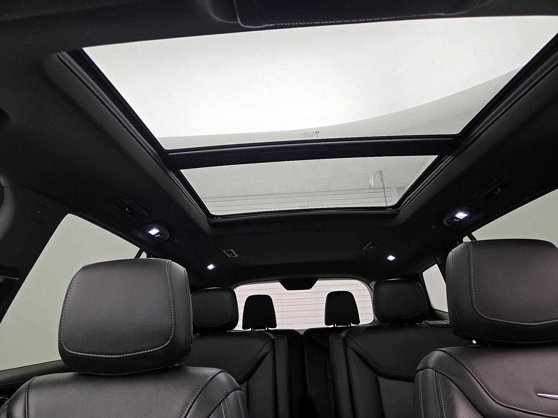 Thumbnail: 2022 Cadillac XT6 - 19