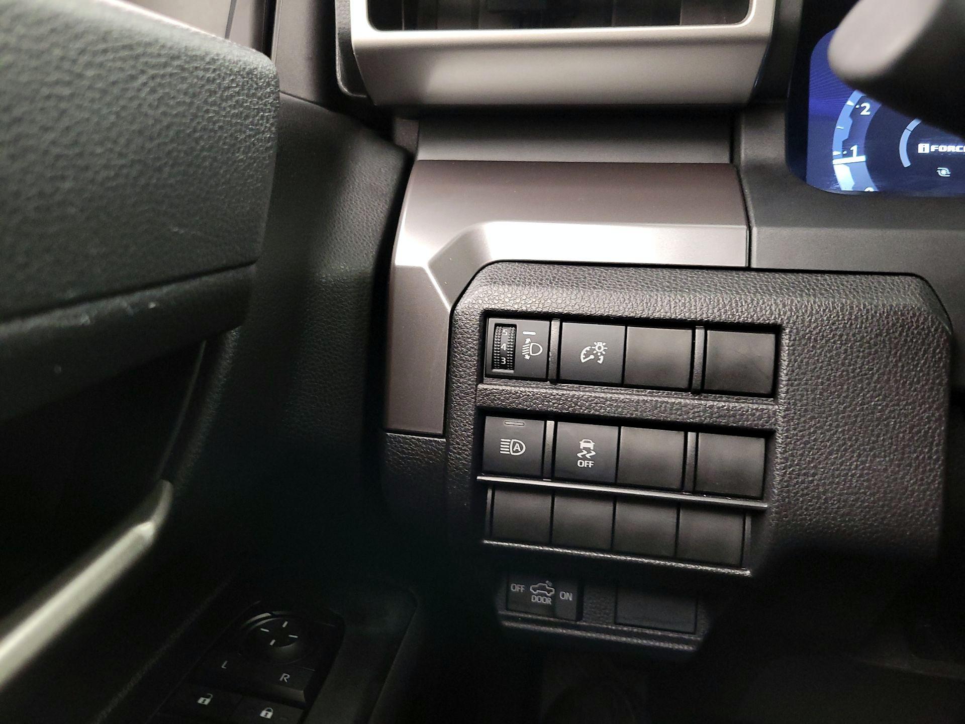 Thumbnail: 2025 Toyota Tacoma - 13