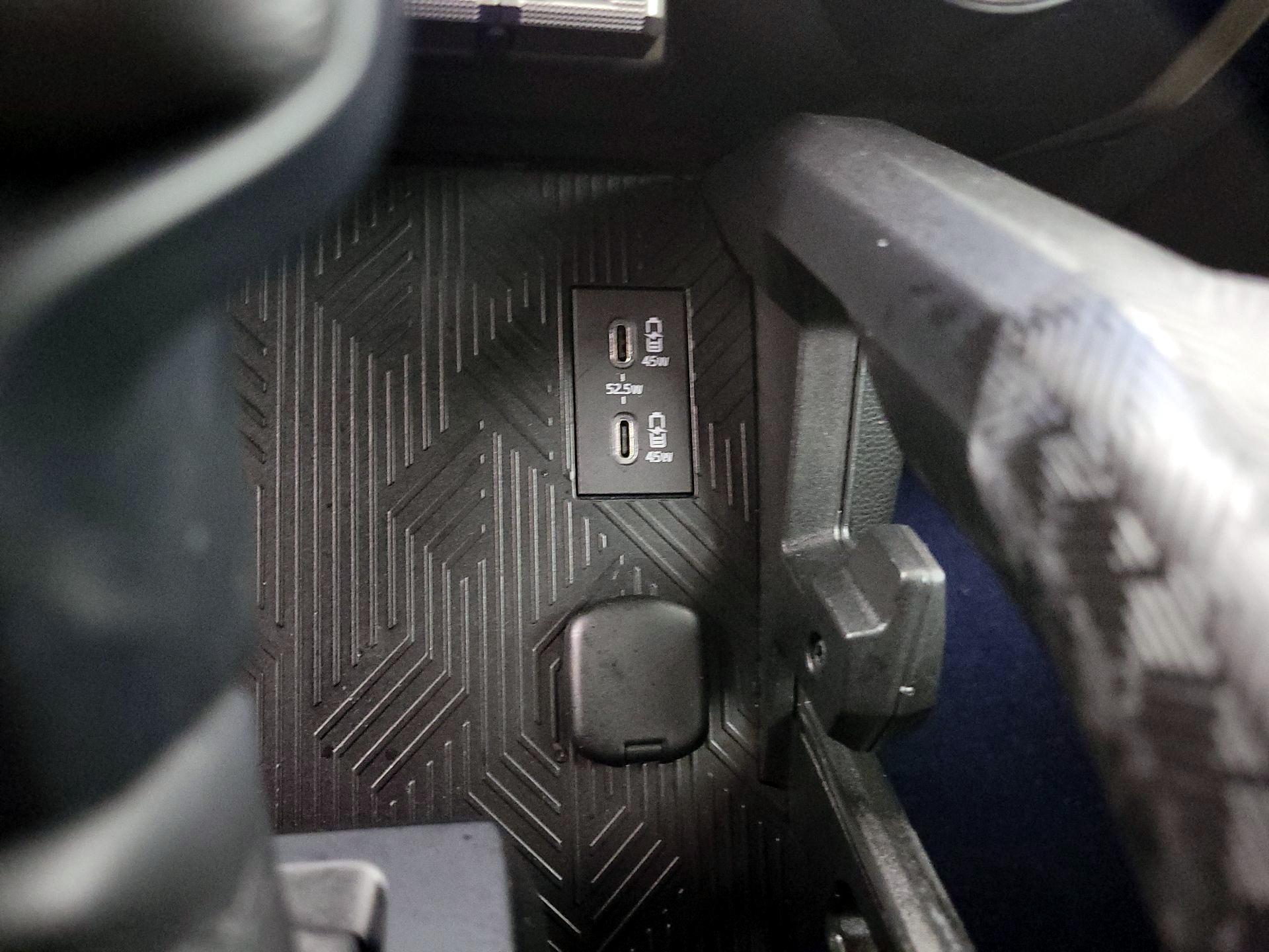 Thumbnail: 2025 Toyota Tacoma - 18