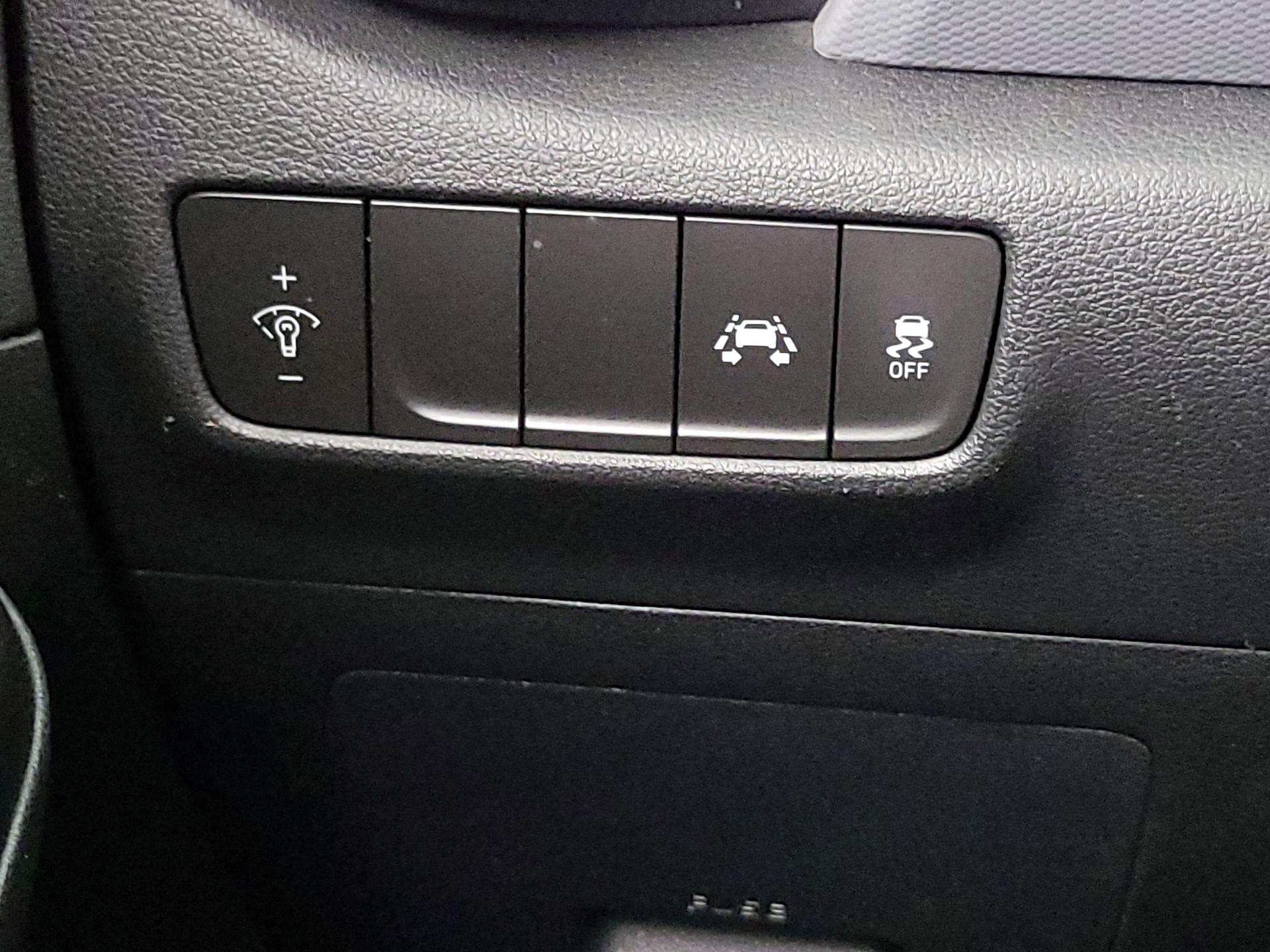 Thumbnail: 2020 Hyundai Kona - 13