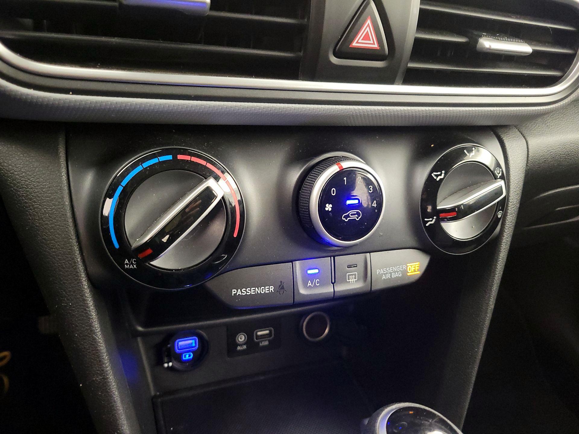 Thumbnail: 2020 Hyundai Kona - 16