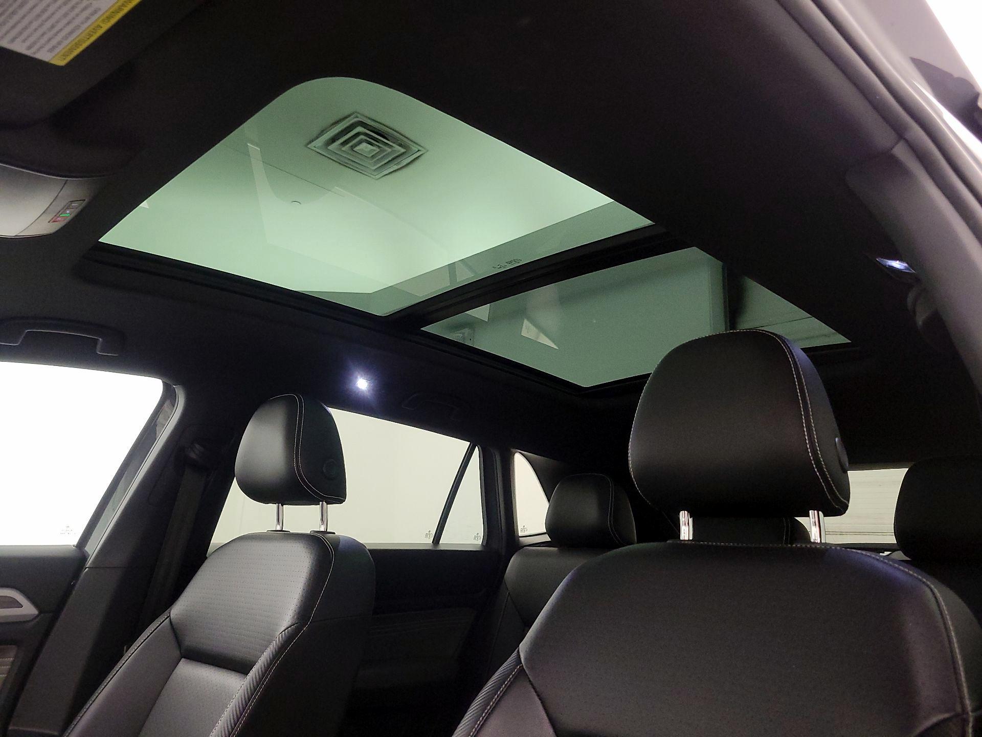 Thumbnail: 2022 Volkswagen Atlas - 19