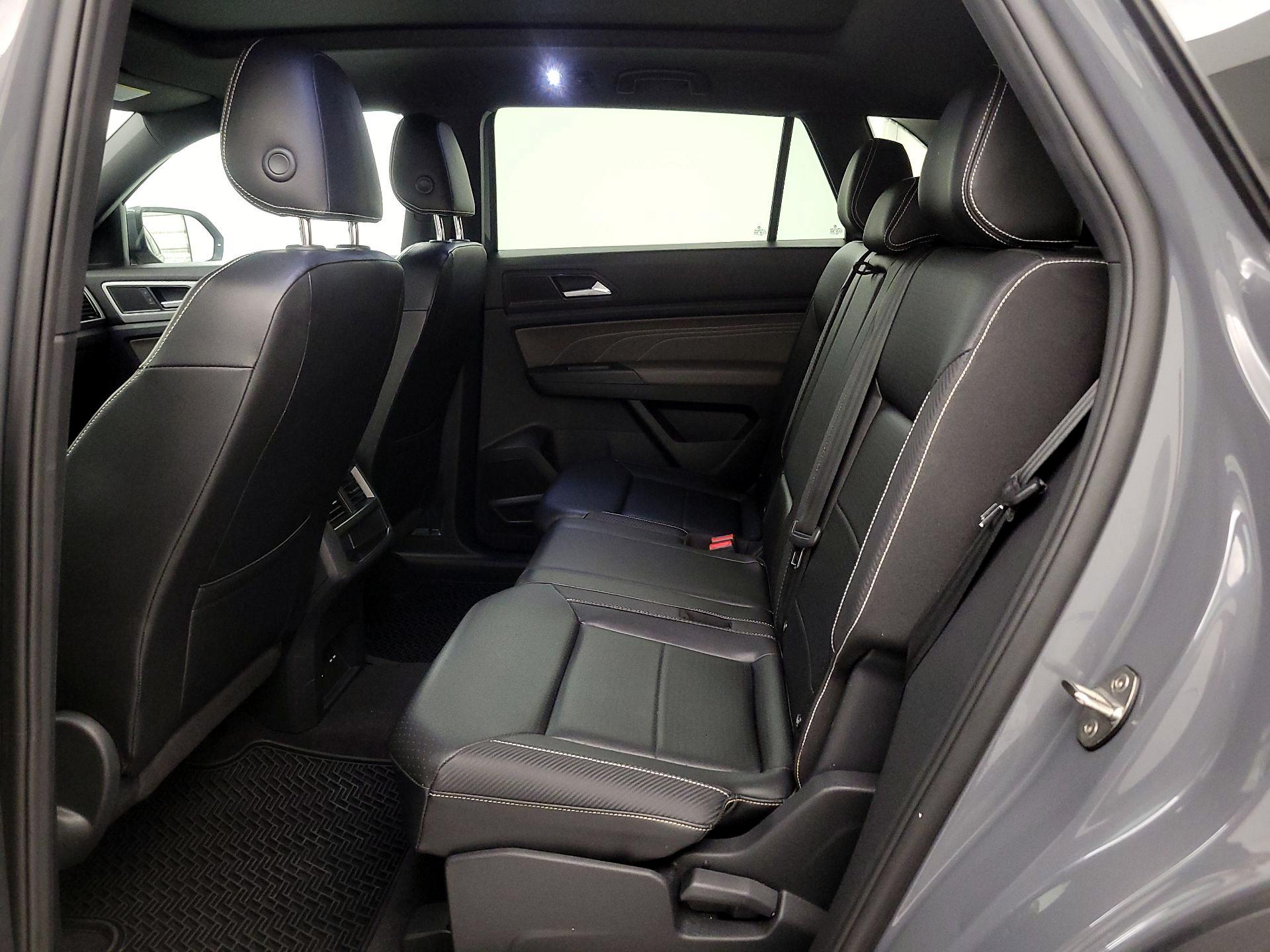 Thumbnail: 2022 Volkswagen Atlas - 20