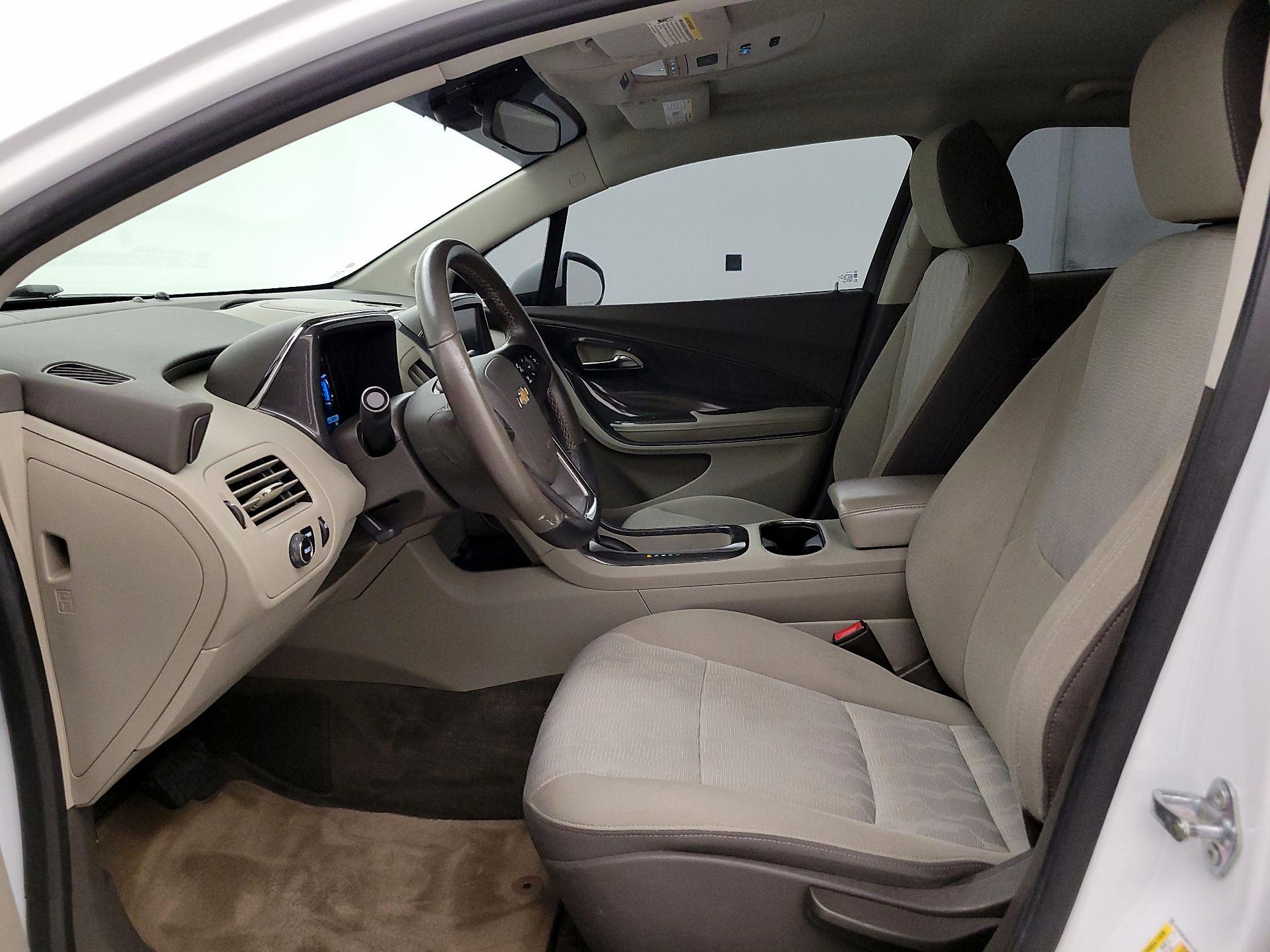 Thumbnail: 2015 Chevrolet Volt - 11