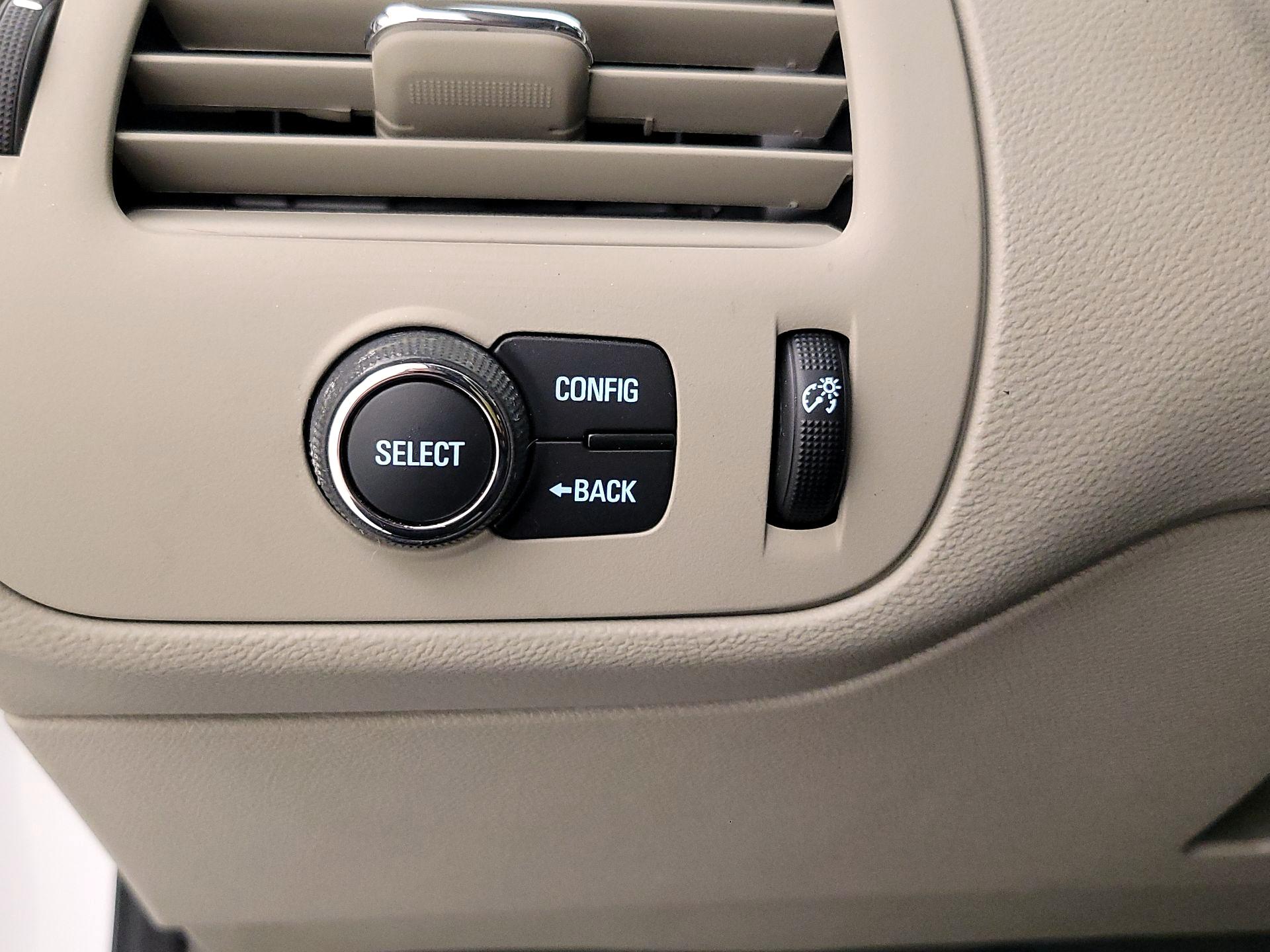 Thumbnail: 2015 Chevrolet Volt - 13