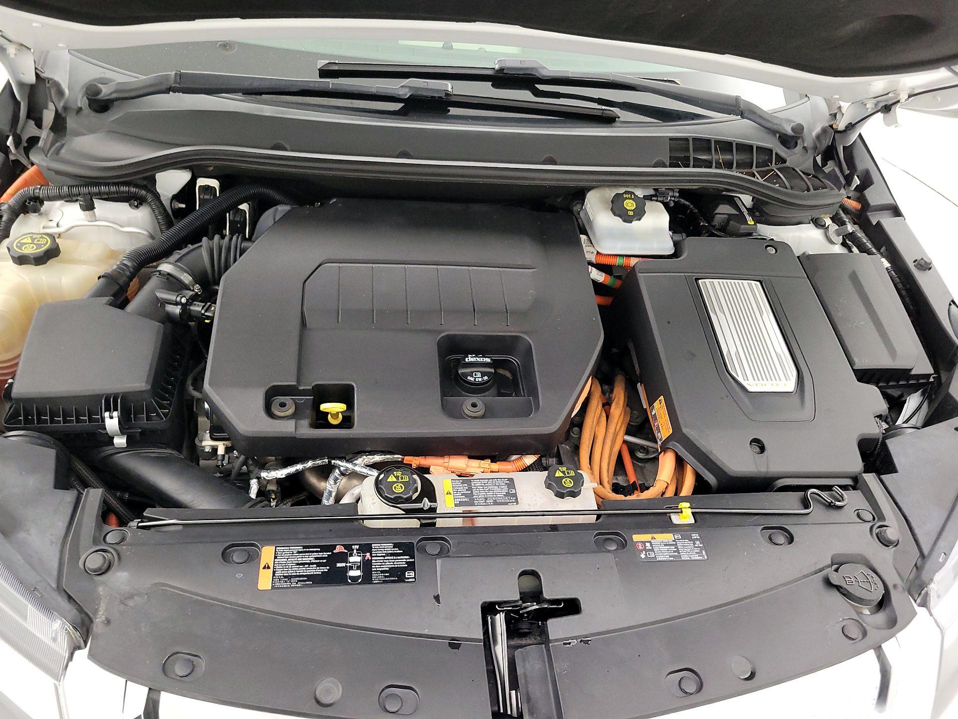 Thumbnail: 2015 Chevrolet Volt - 20