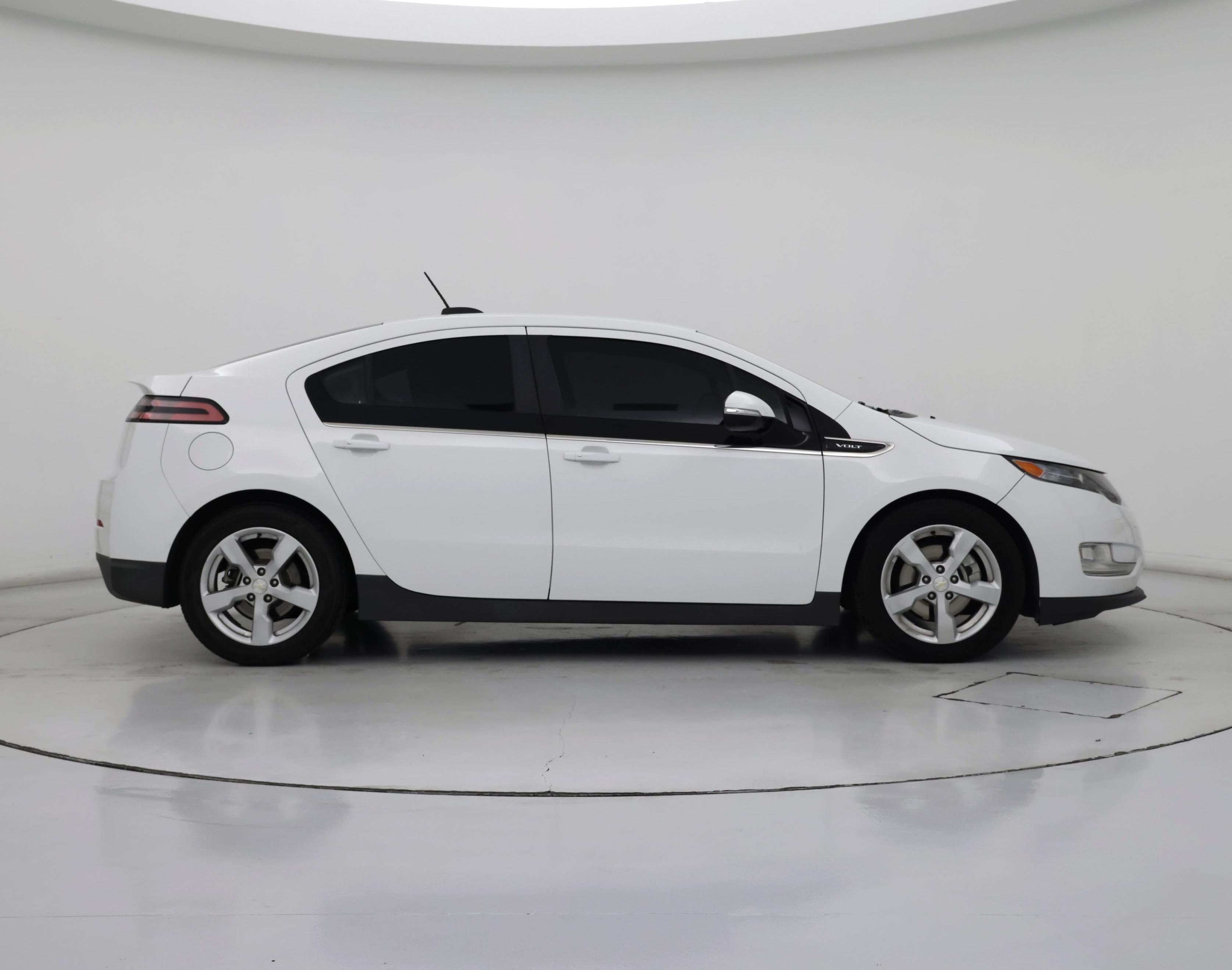 Thumbnail: 2015 Chevrolet Volt - 7