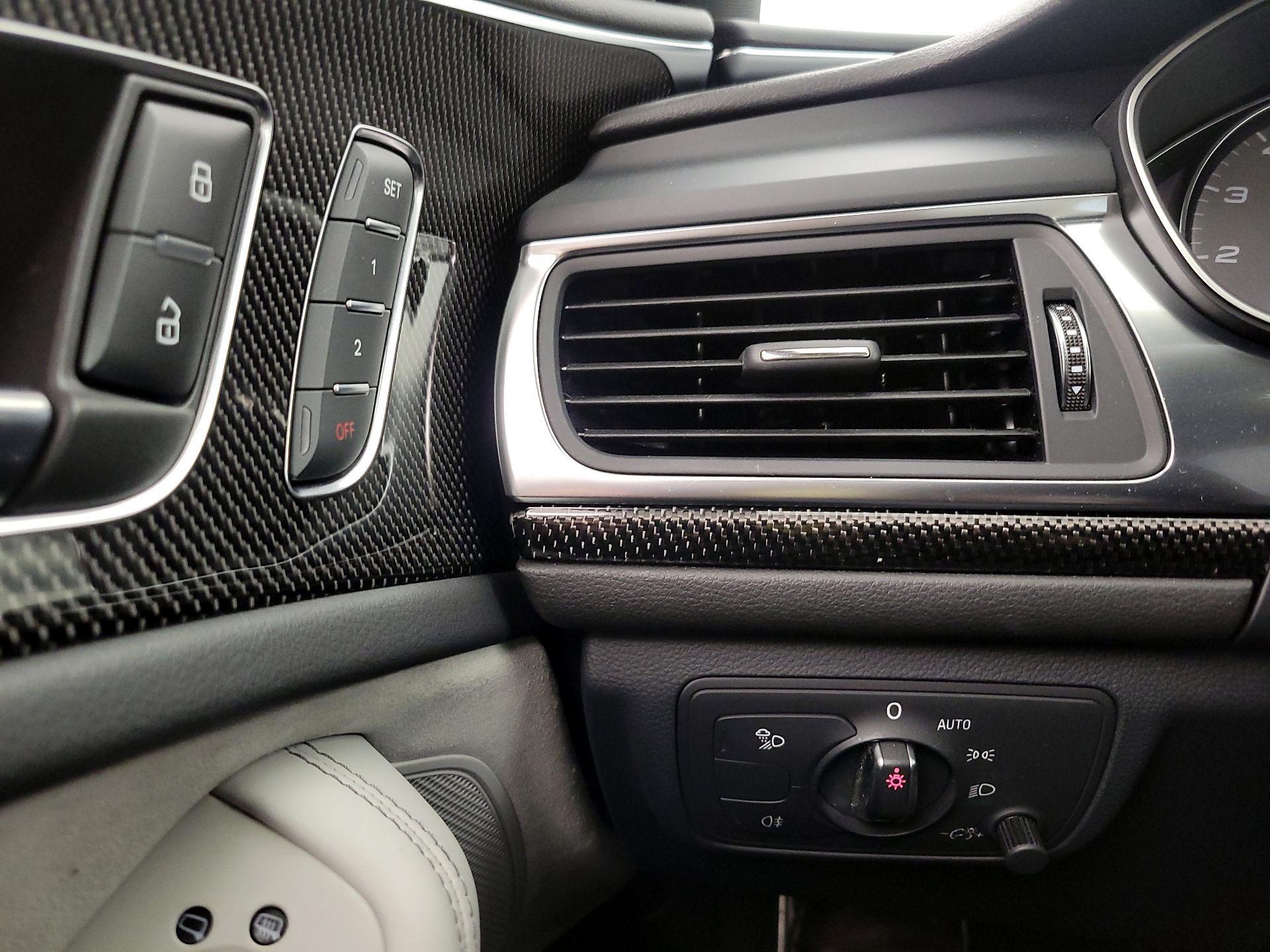 Thumbnail: 2018 Audi S6 - 13