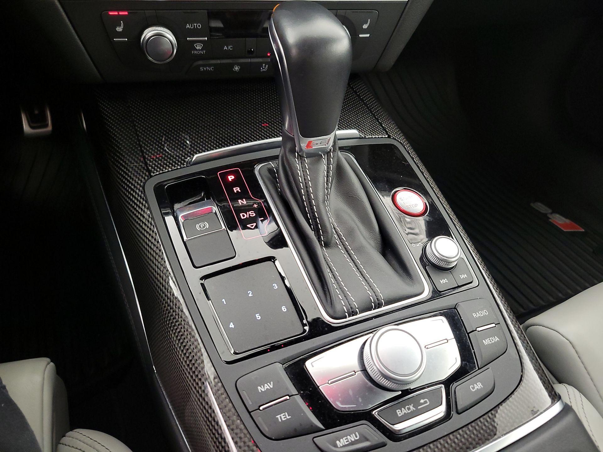 Thumbnail: 2018 Audi S6 - 18