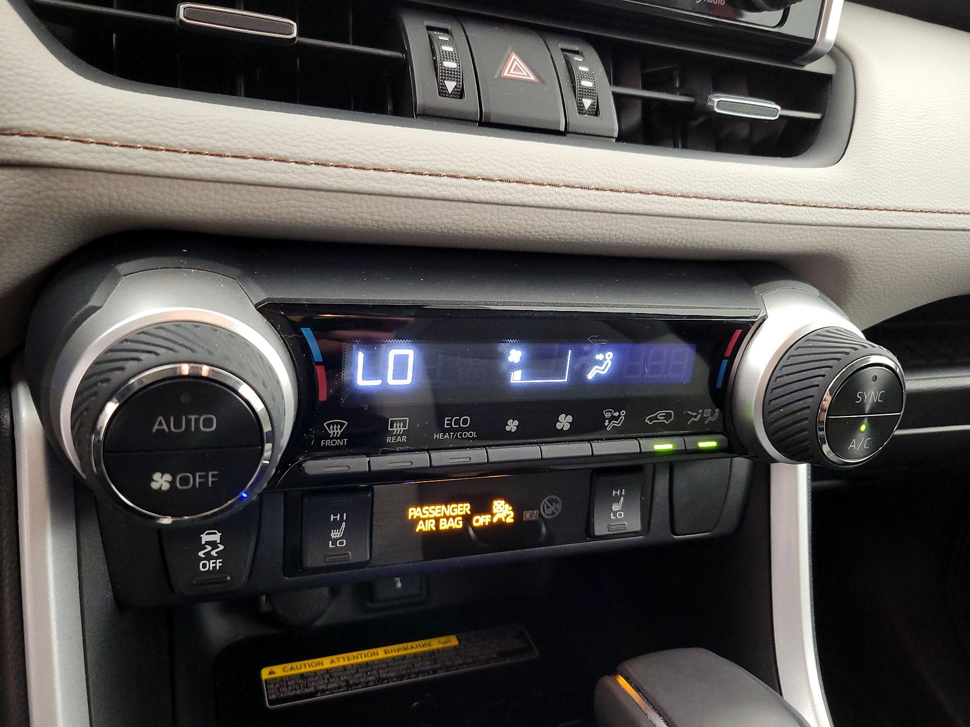 Thumbnail: 2021 Toyota RAV4 - 16