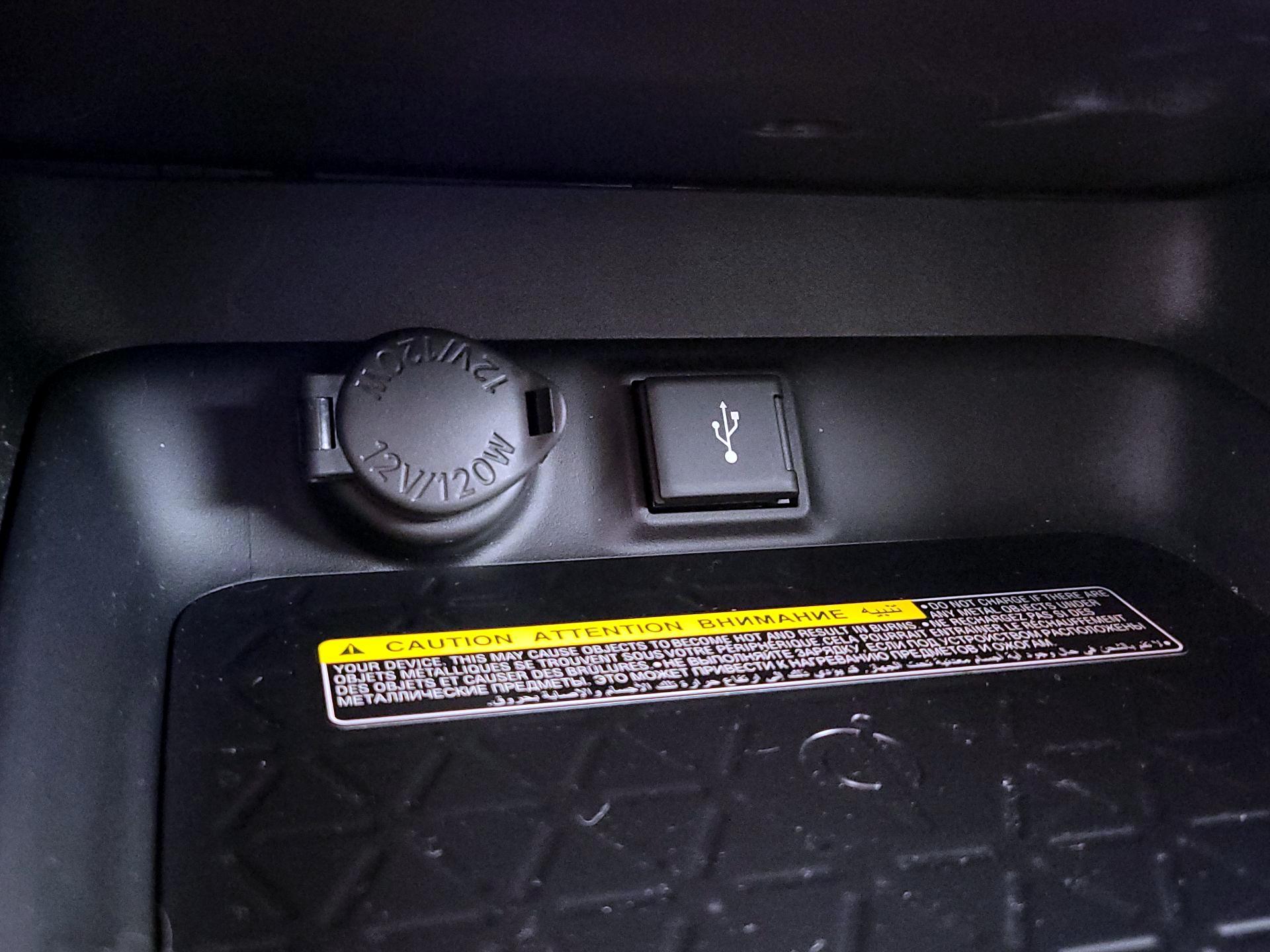 Thumbnail: 2021 Toyota RAV4 - 18