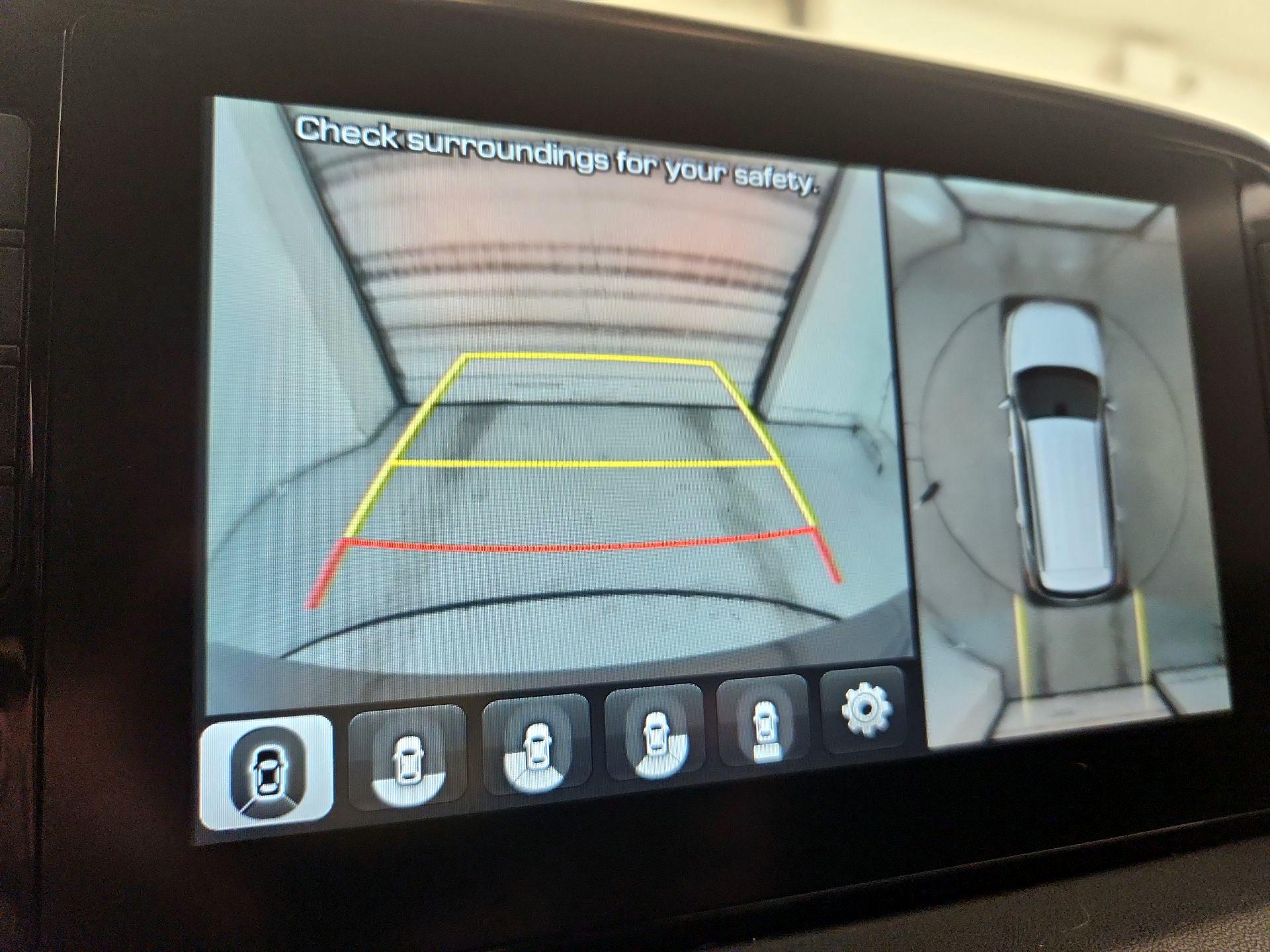 Thumbnail: 2019 Hyundai Santa Fe - 15