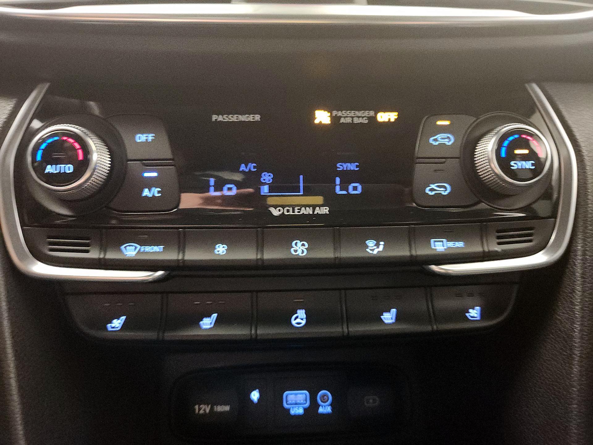 Thumbnail: 2019 Hyundai Santa Fe - 17