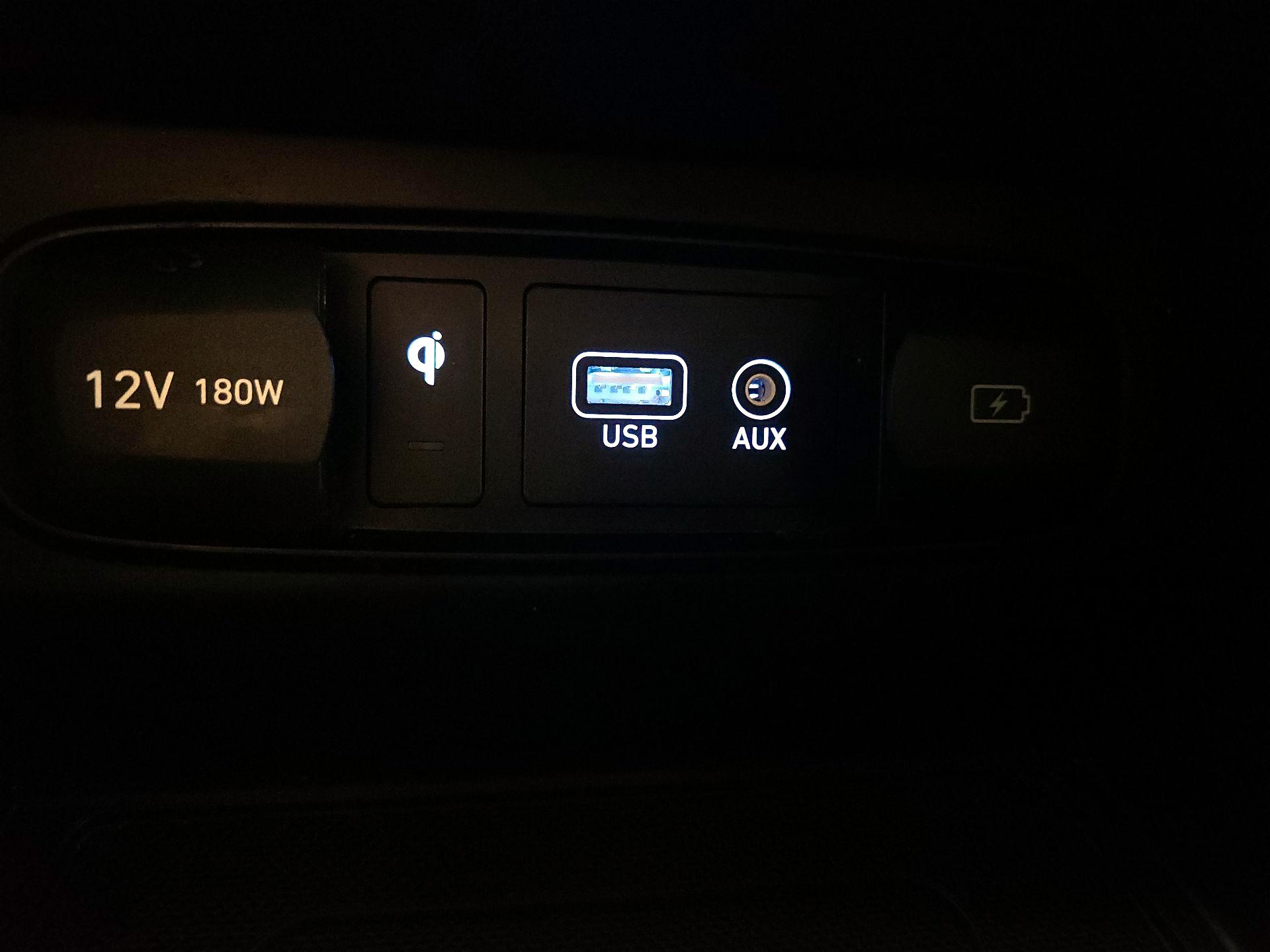 Thumbnail: 2019 Hyundai Santa Fe - 19