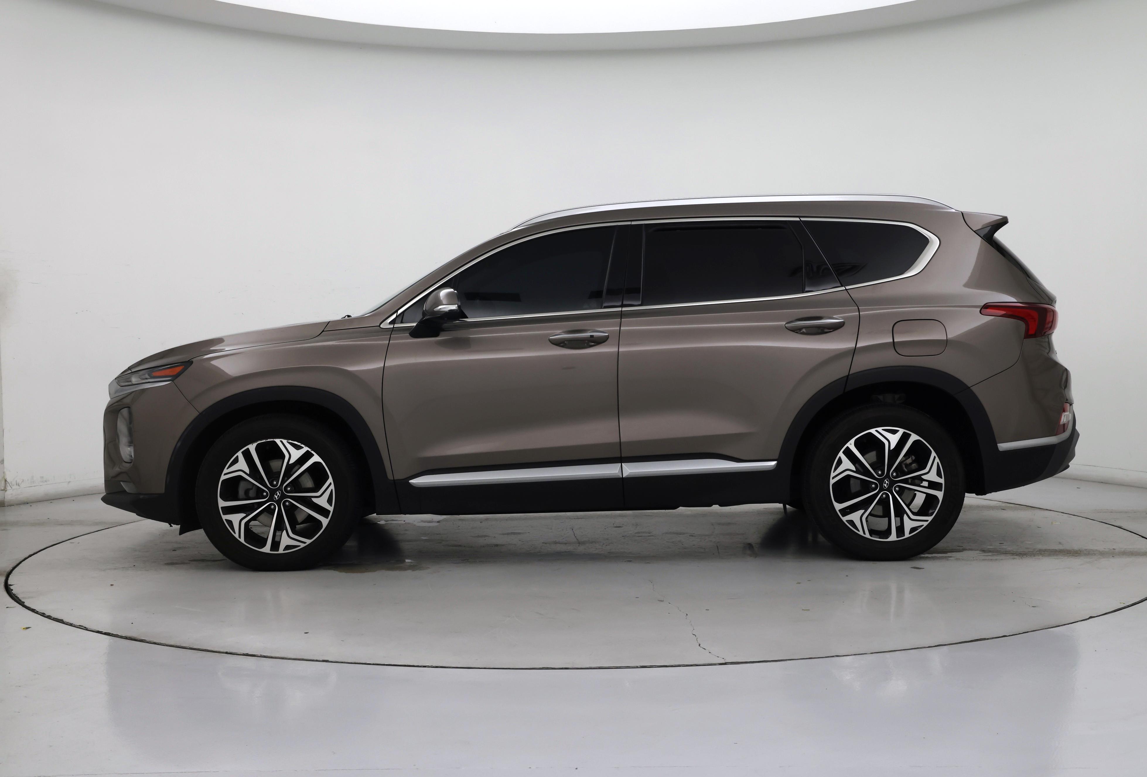 Thumbnail: 2019 Hyundai Santa Fe - 3
