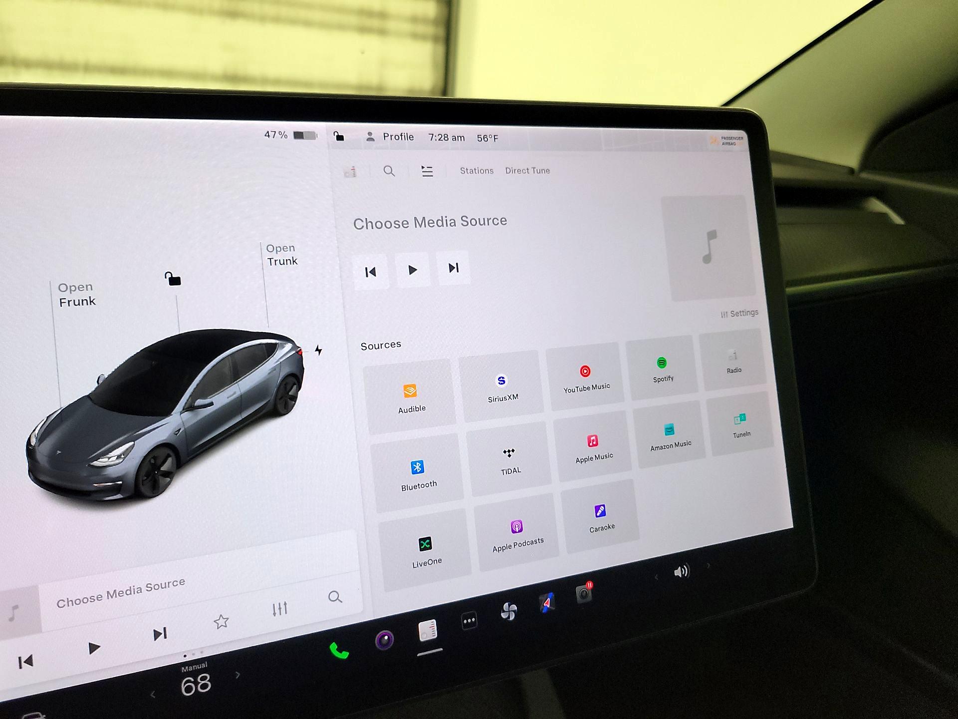 Thumbnail: 2021 Tesla Model 3 - 15