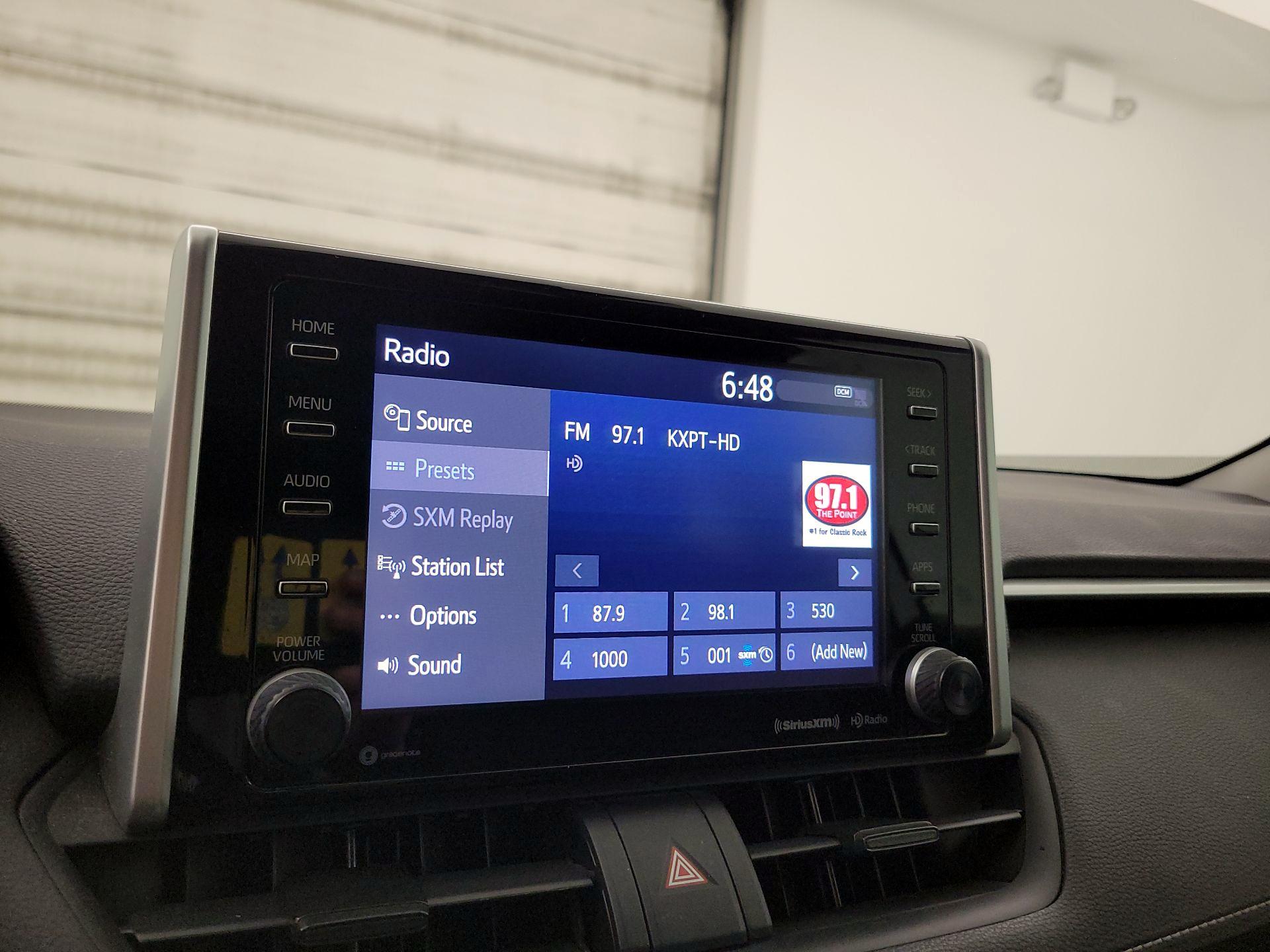 Thumbnail: 2019 Toyota RAV4 - 15