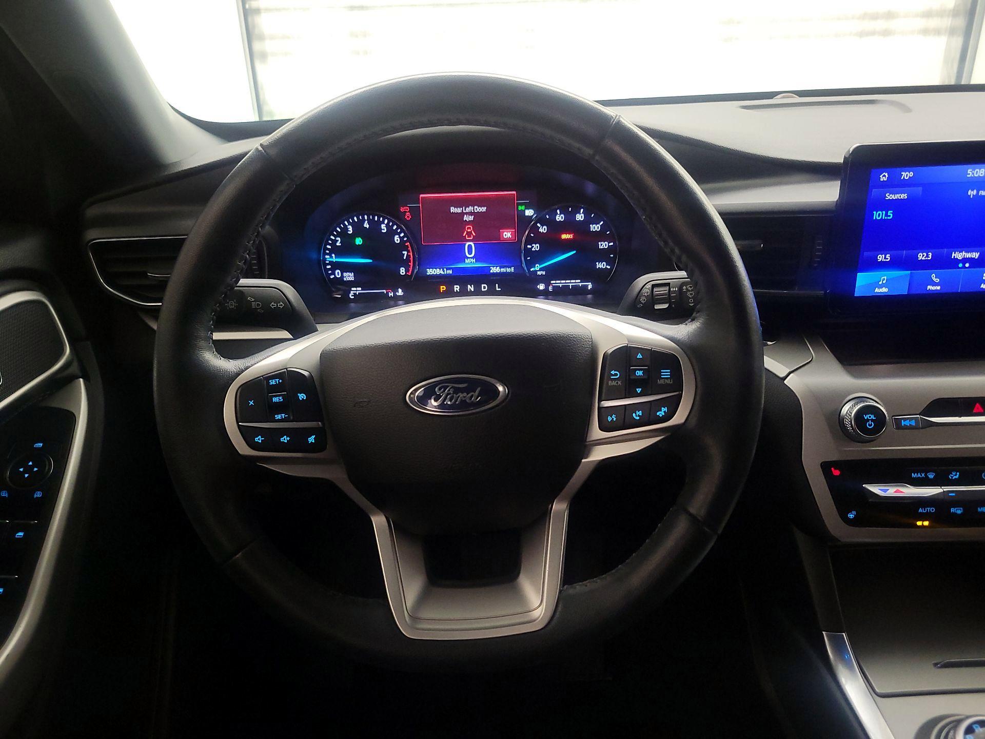 Thumbnail: 2022 Ford Explorer - 10