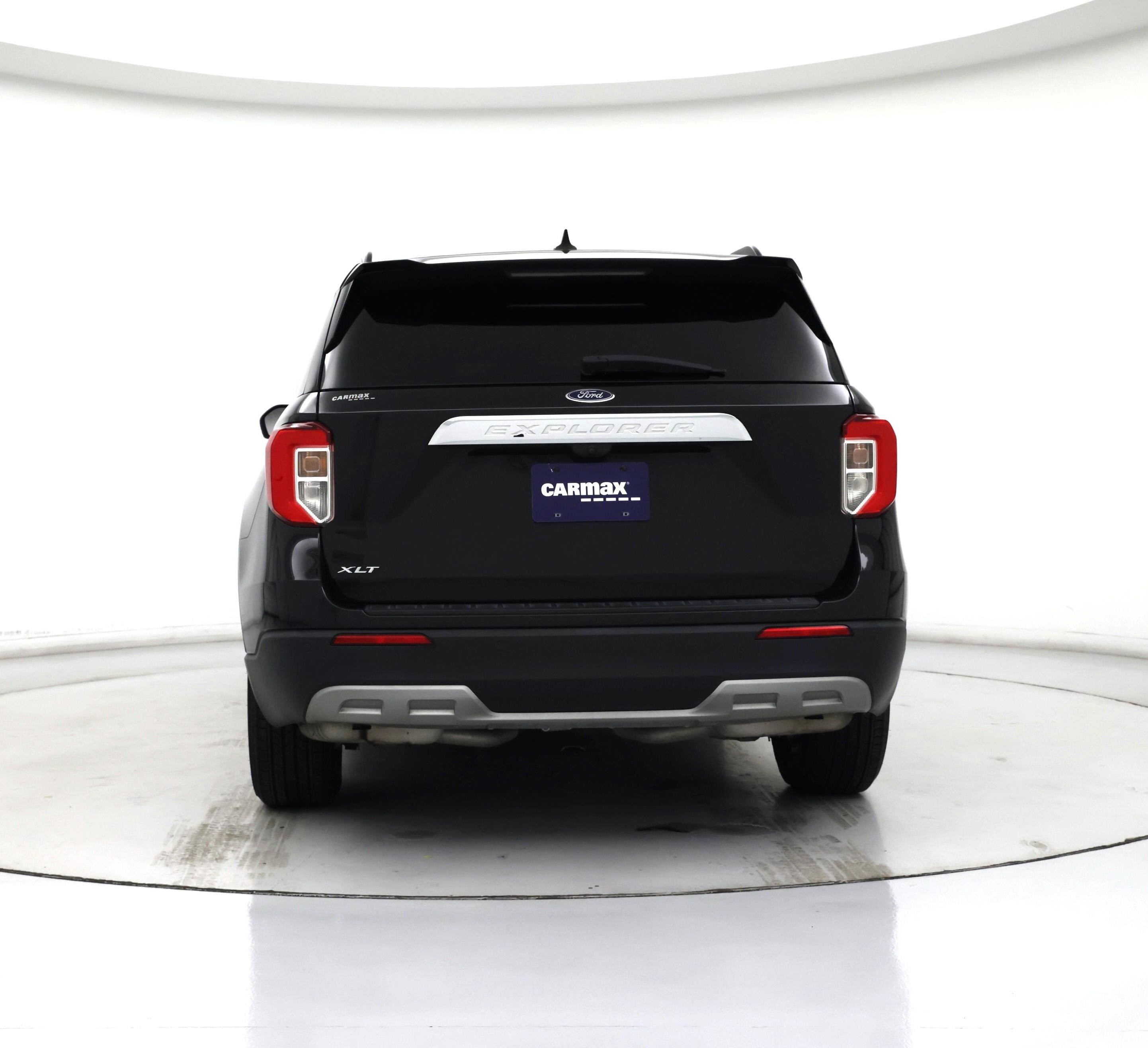 Thumbnail: 2022 Ford Explorer - 6