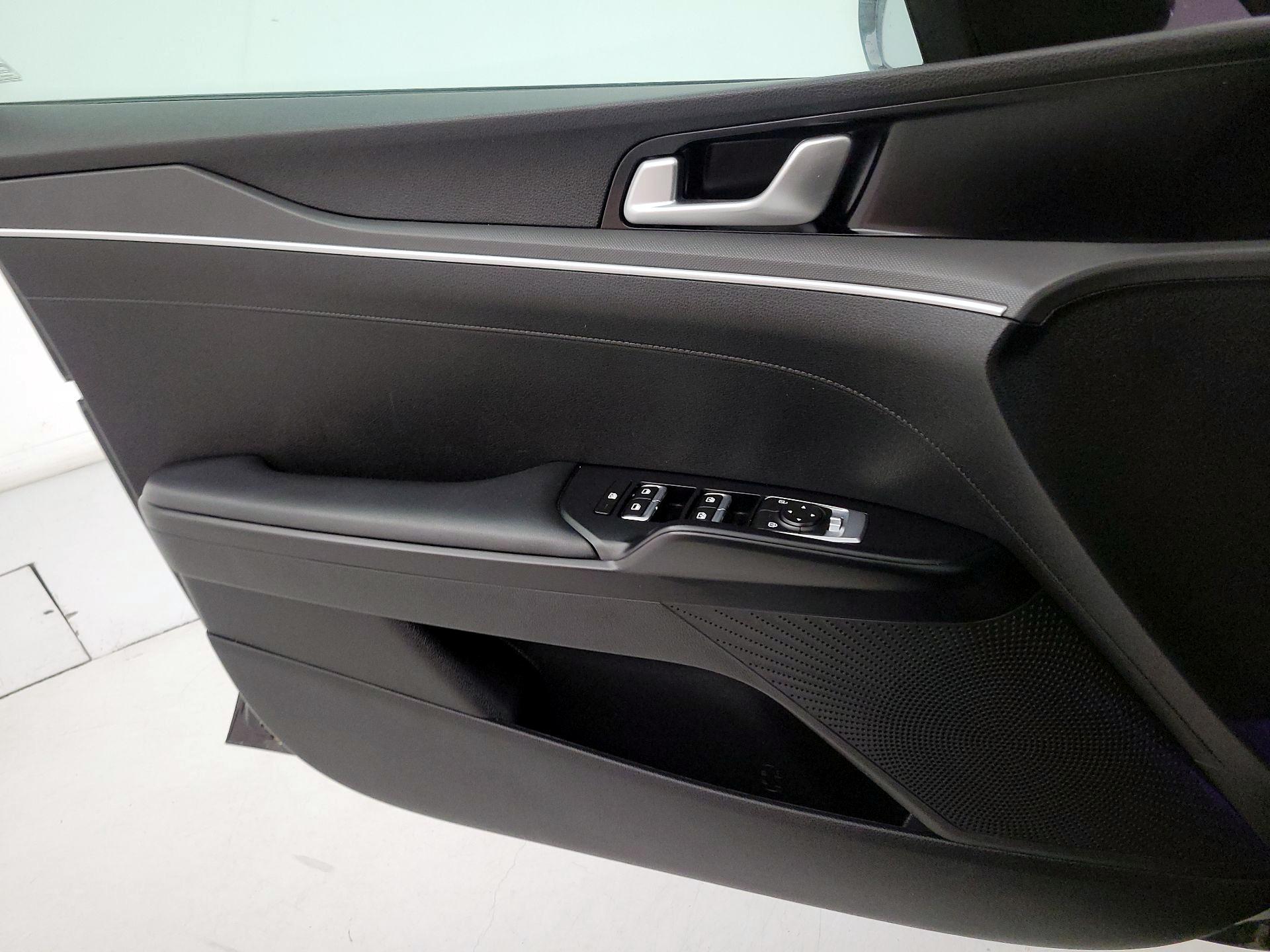 Thumbnail: 2022 Kia K5 - 12