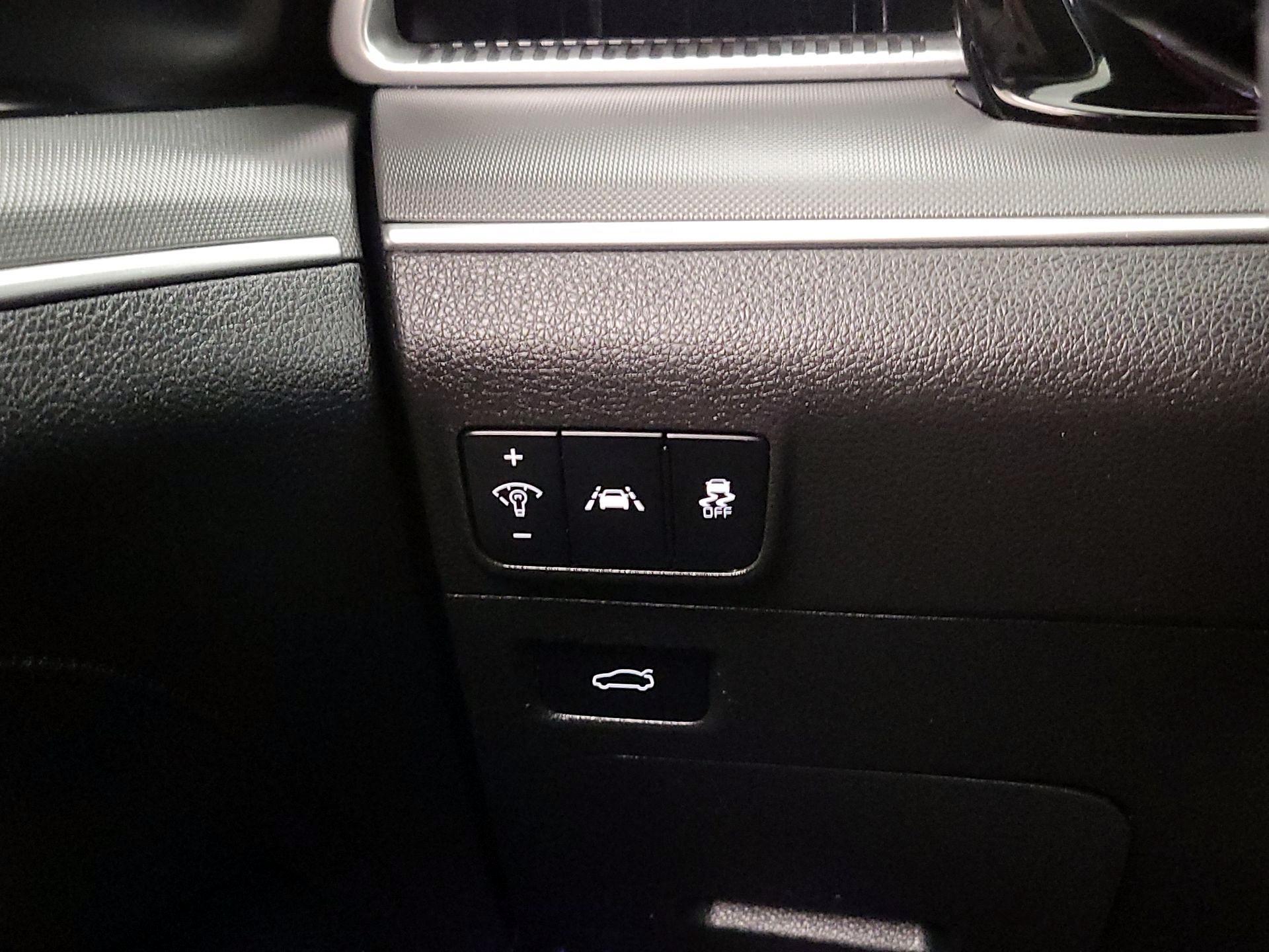 Thumbnail: 2022 Kia K5 - 13