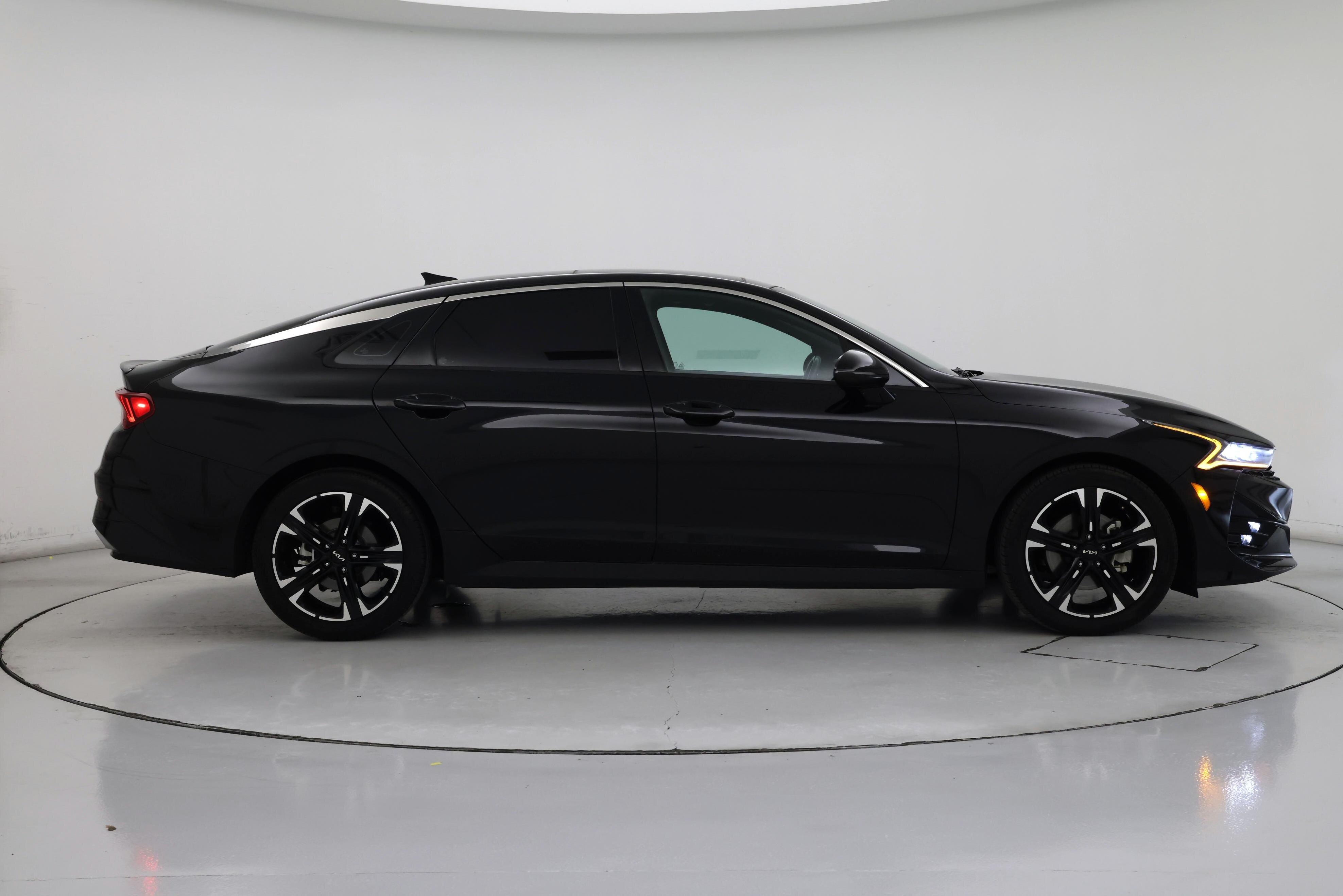 Thumbnail: 2022 Kia K5 - 7