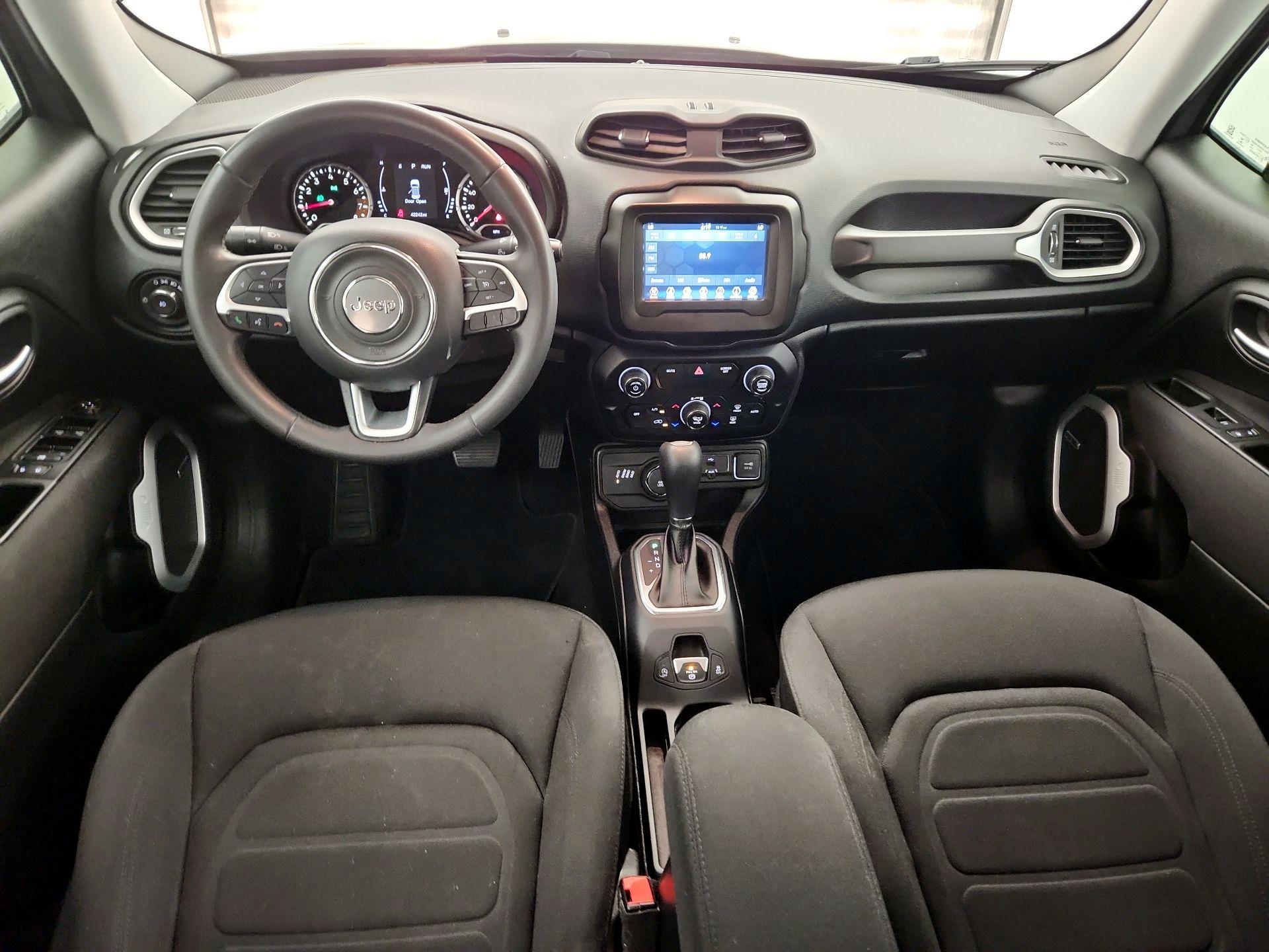 Thumbnail: 2020 Jeep Renegade - 9