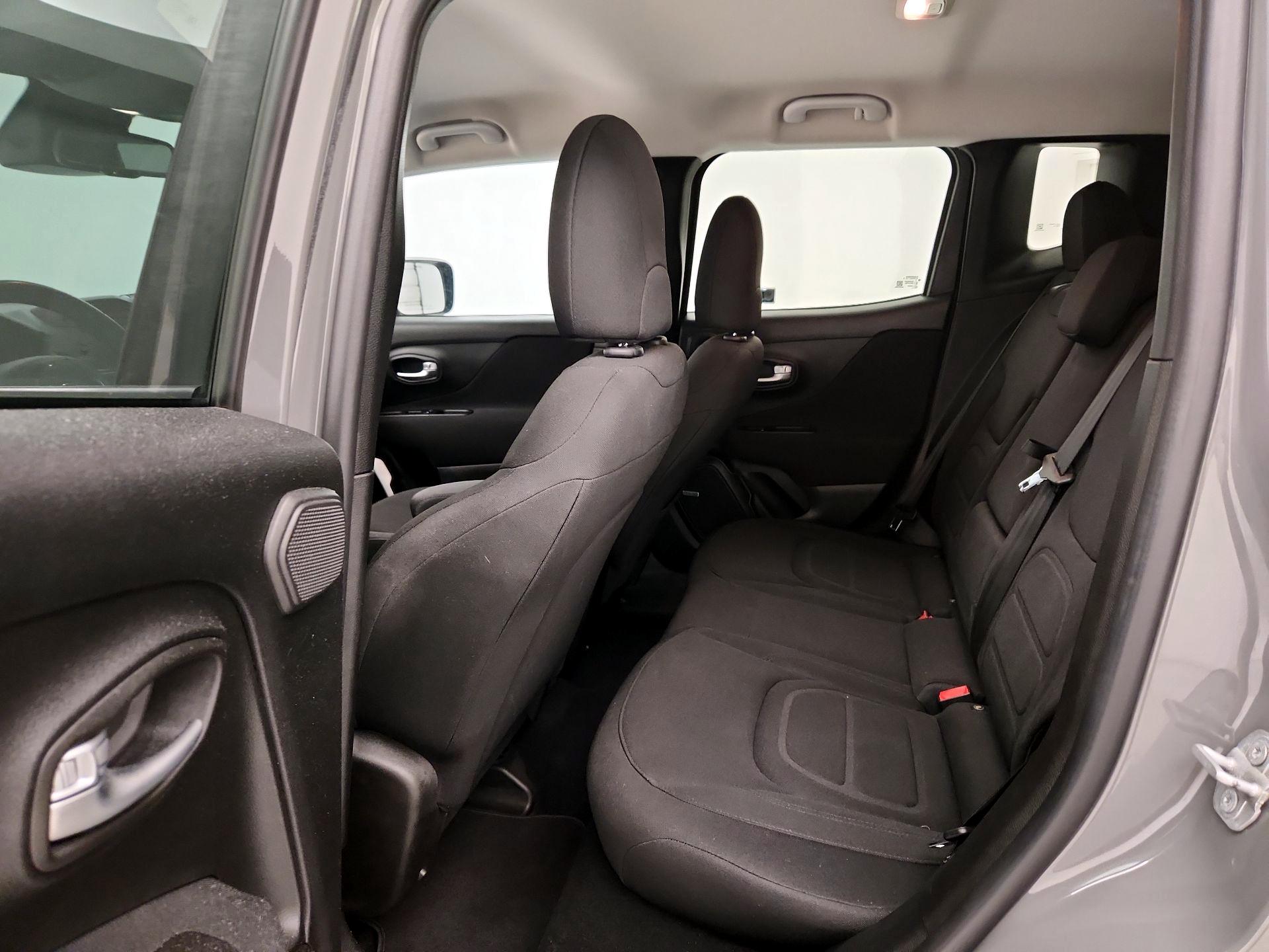 Thumbnail: 2020 Jeep Renegade - 10