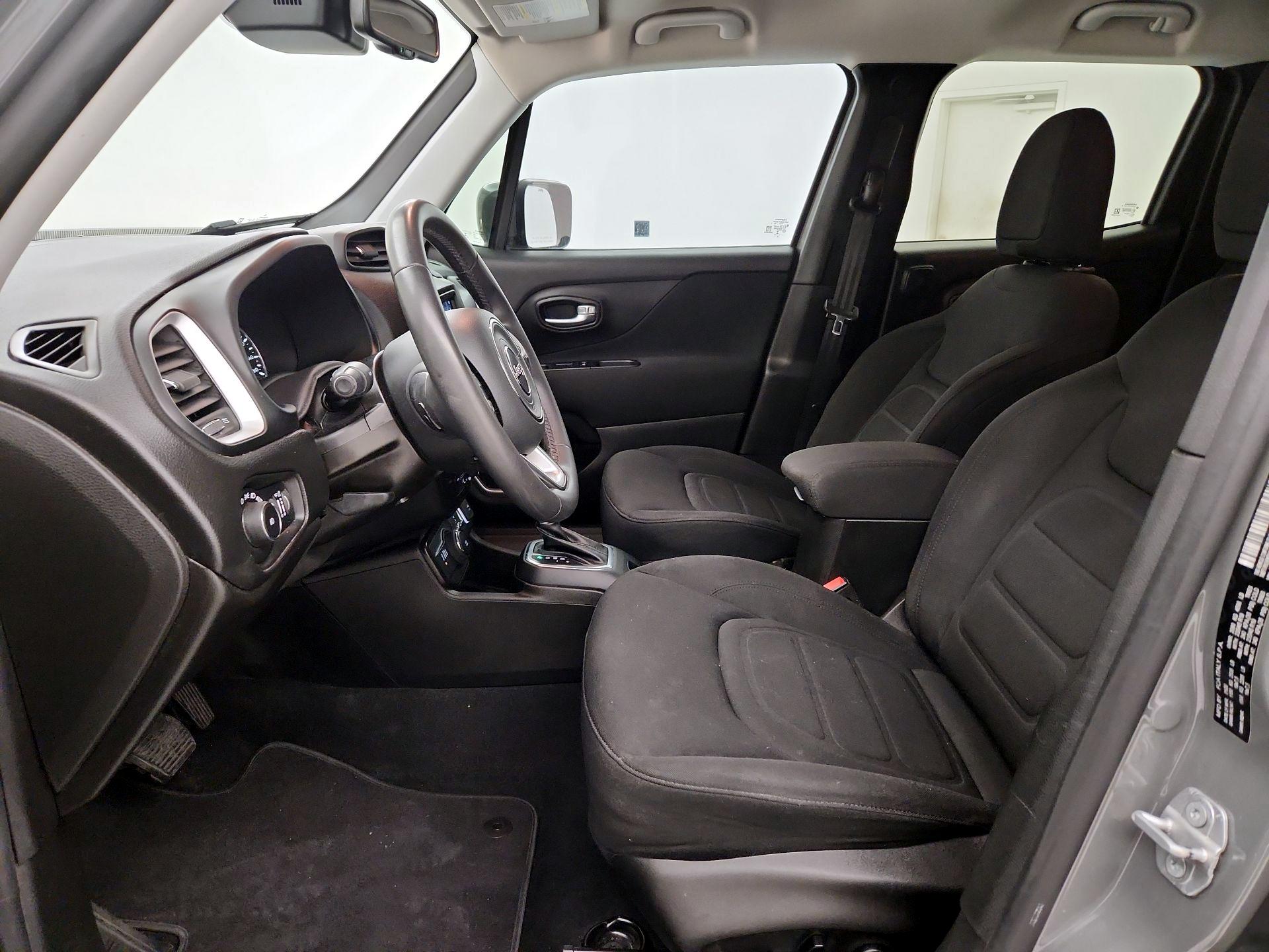 Thumbnail: 2020 Jeep Renegade - 11