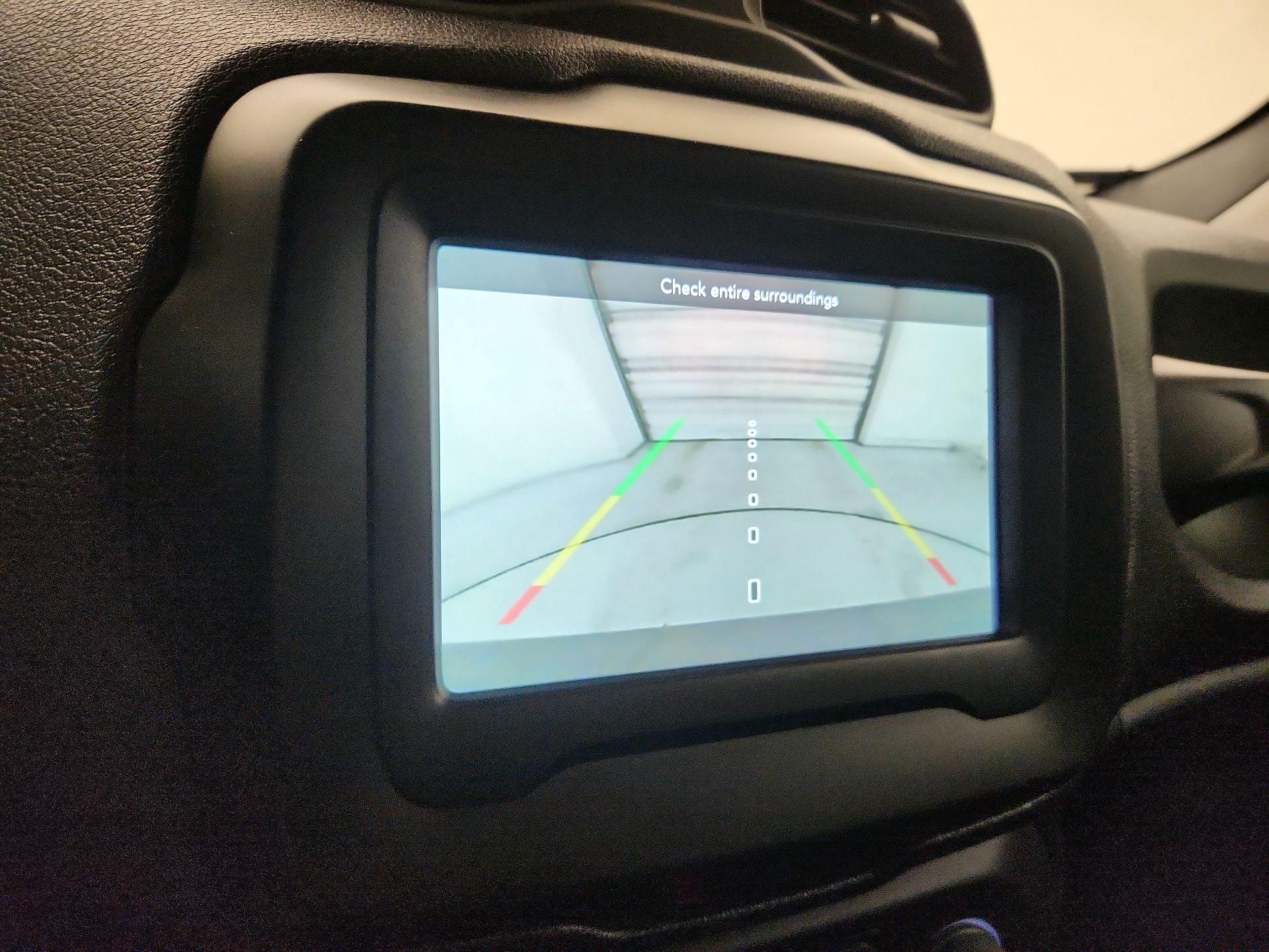 Thumbnail: 2020 Jeep Renegade - 14