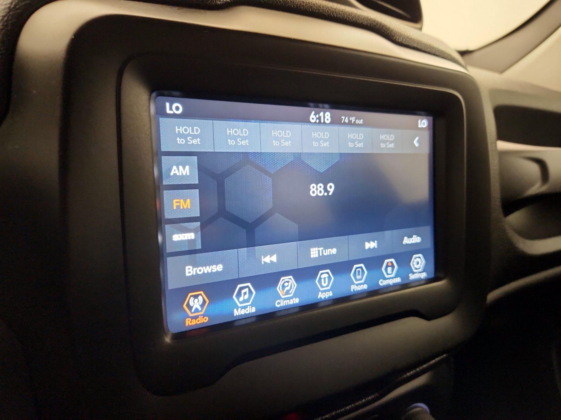 Thumbnail: 2020 Jeep Renegade - 15