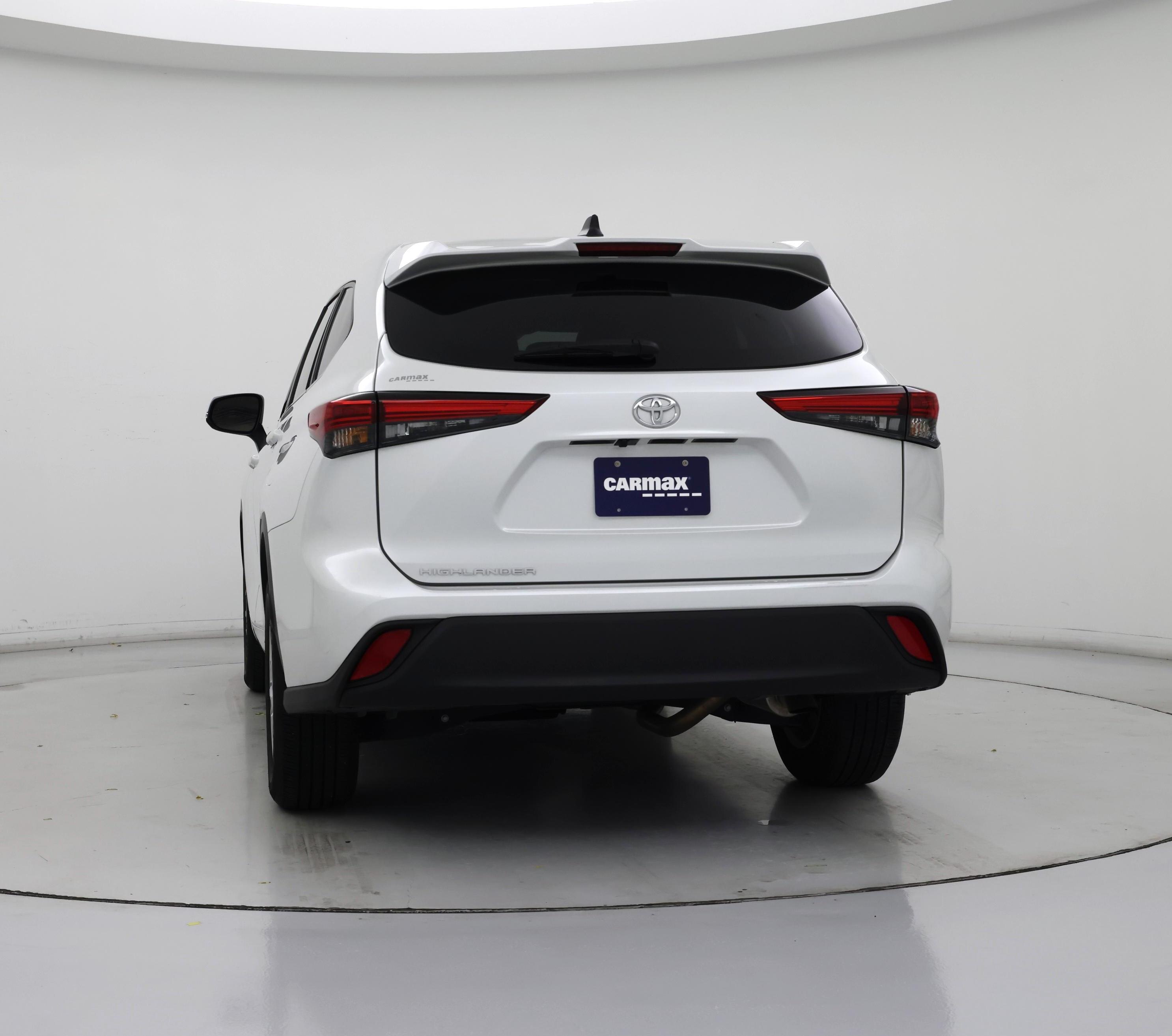 Thumbnail: 2023 Toyota Highlander - 6