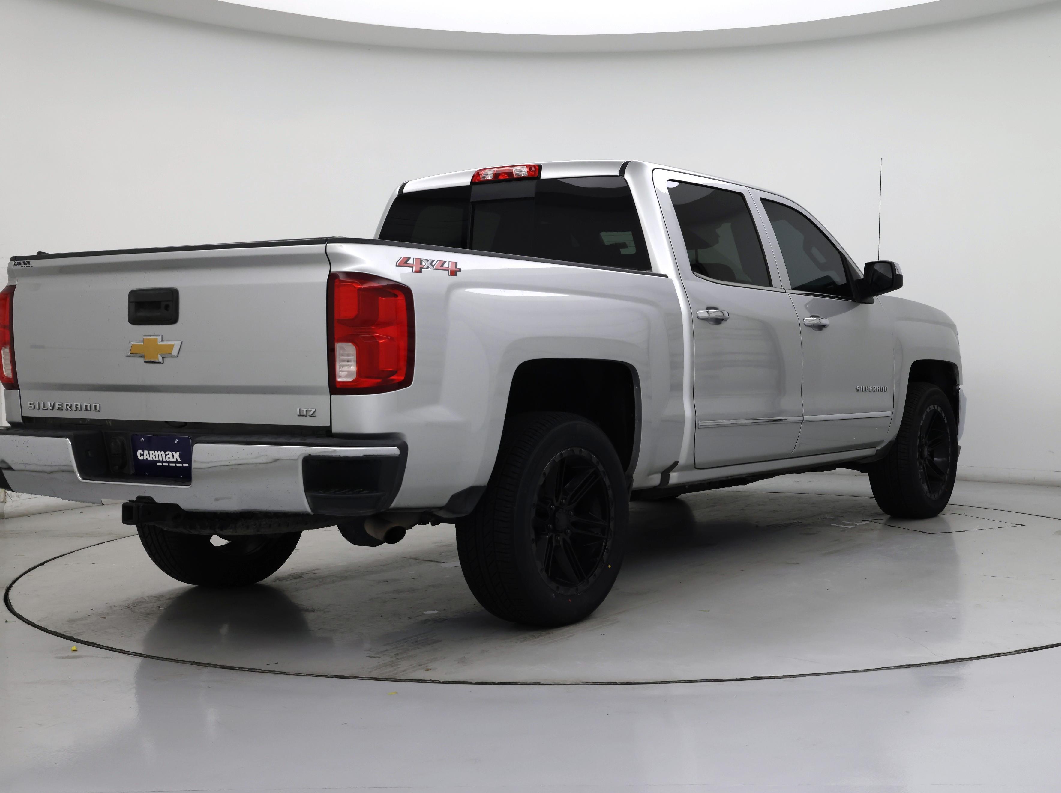 Thumbnail: 2018 Chevrolet Silverado 1500 - 8