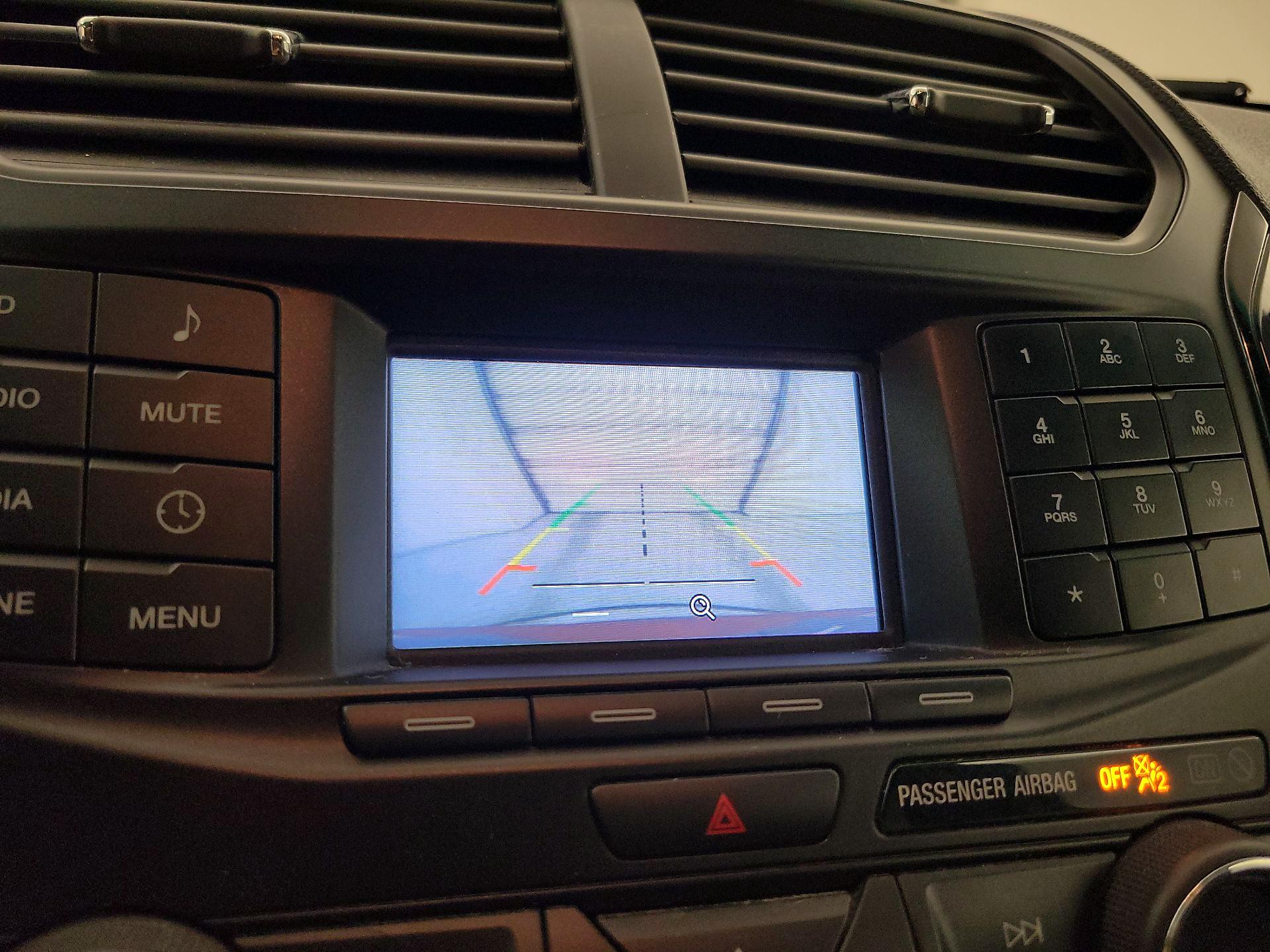 Thumbnail: 2016 Ford Explorer - 14