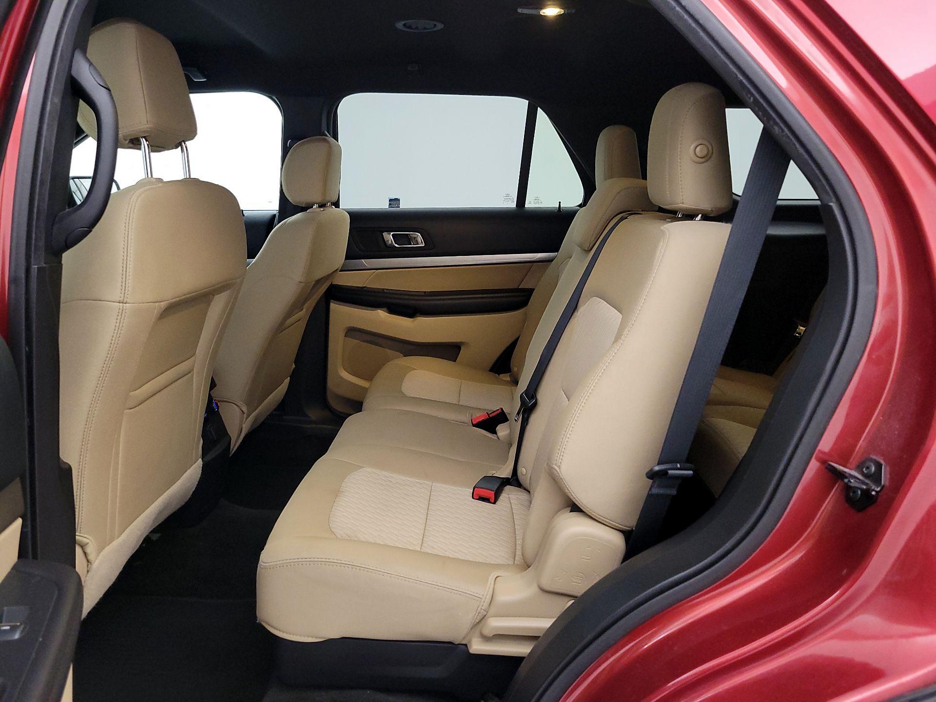 Thumbnail: 2016 Ford Explorer - 19